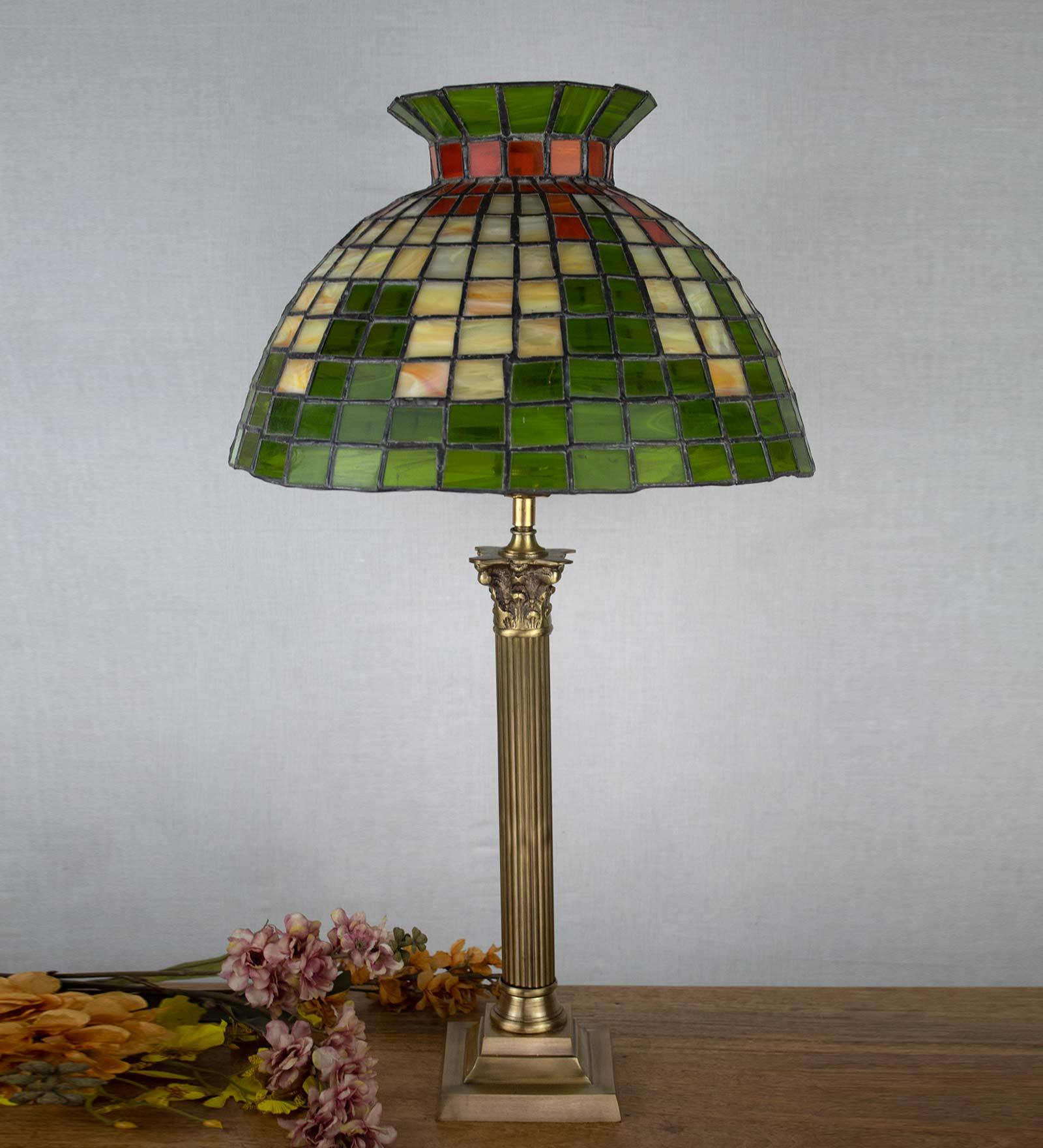 Deck Cheques Green Stained glass Shade Table lamp with Antique gold Base