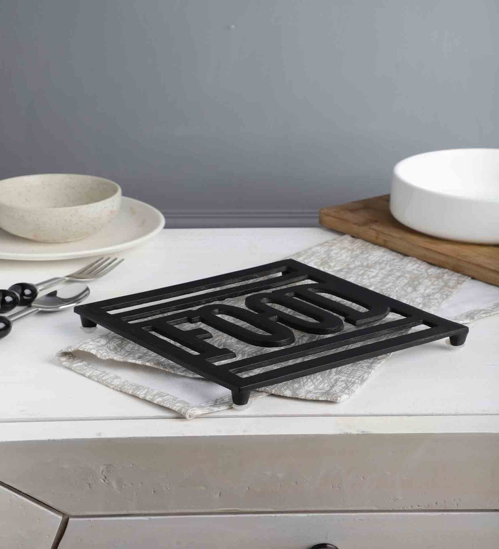 Decorative Black Aluminium Trivet