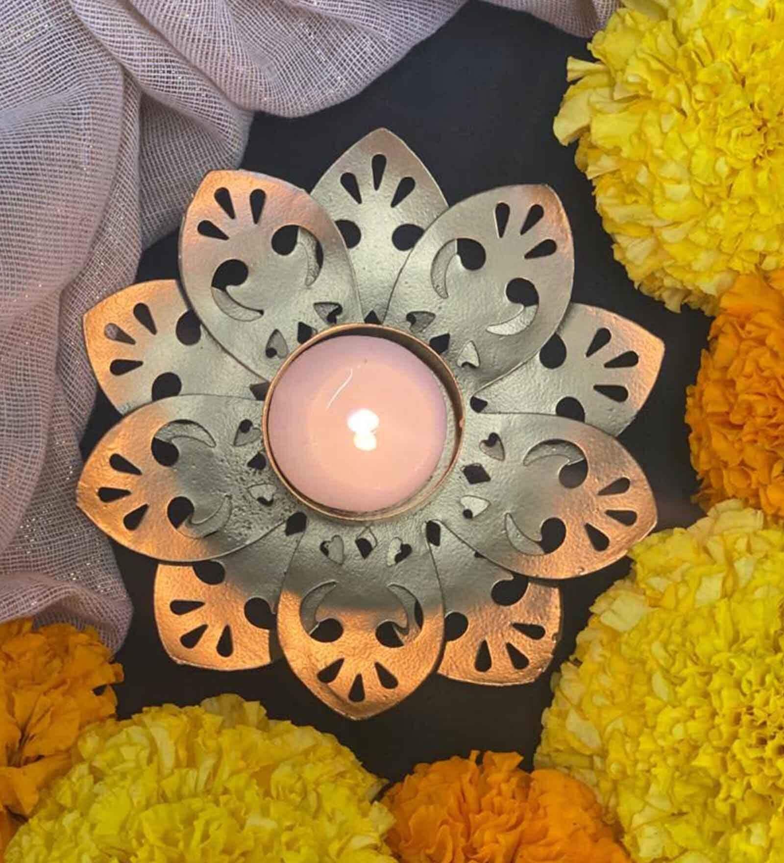 Decorative Metal Flower Cut Lotus Tealight Candle Holder (Golden)