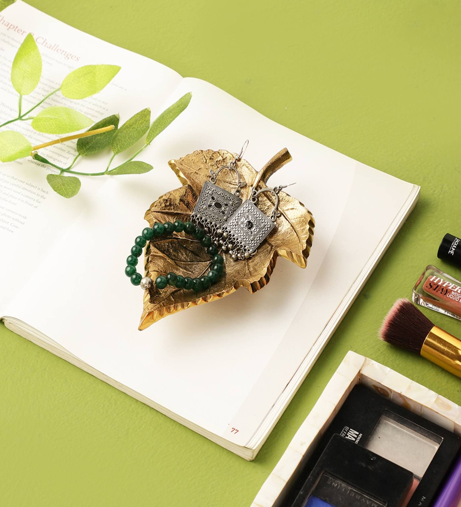 Gold Aluminium Decorative Leaf Jewellery Organiser