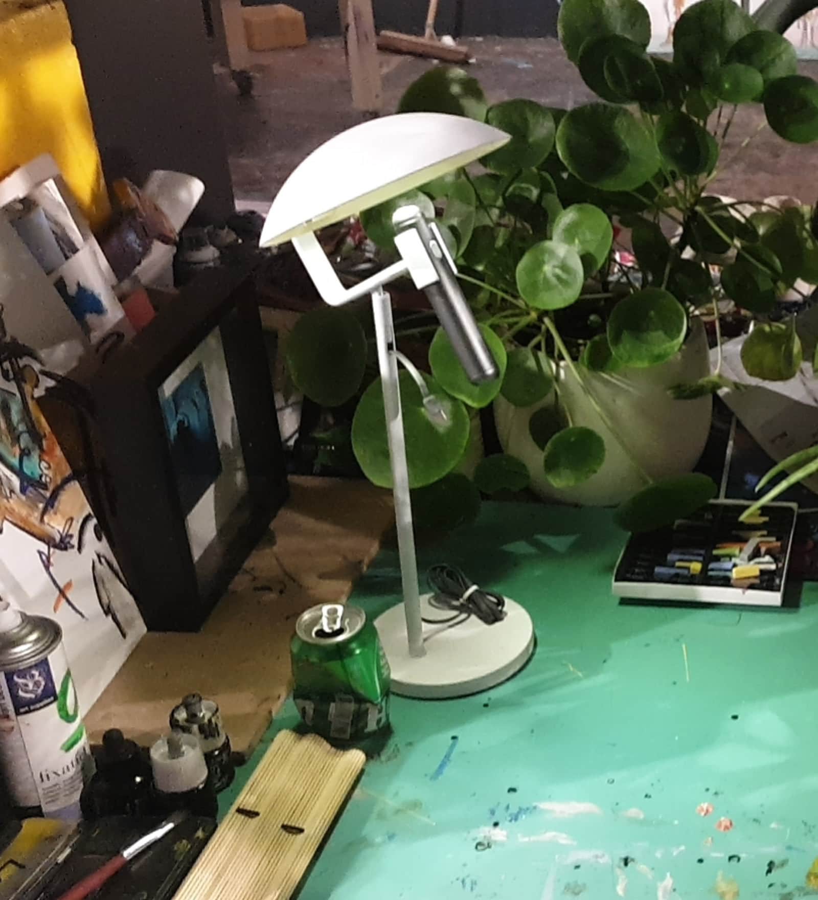 DeskLight White Aluminium LED Table Lamp