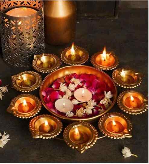Decorative Beautiful Handcrafted Urli for Floating Flowers and Tea Light Candles Decorative Showpiece