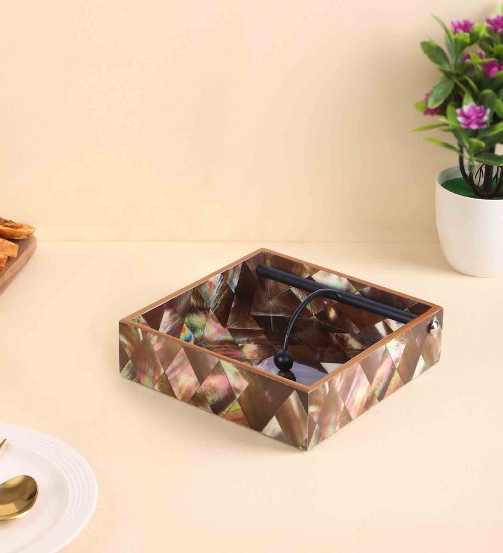 Diamond Brown Wood Tissue Holder