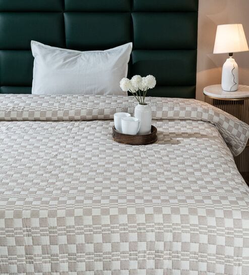 Multicolor Dibbi King Sized Bedspread With Pillow Cover