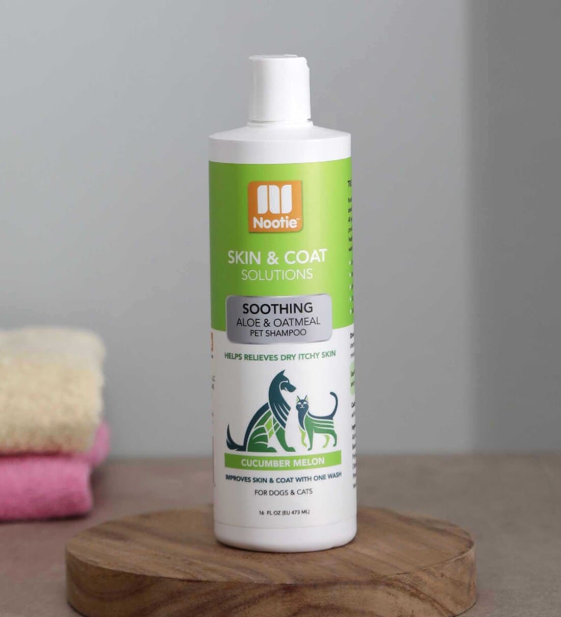 Picture of Buy Cucumber Melon & Aloe Aloe Vera Oatmeal 472ml Dog & Cat Pet Shampoo ...