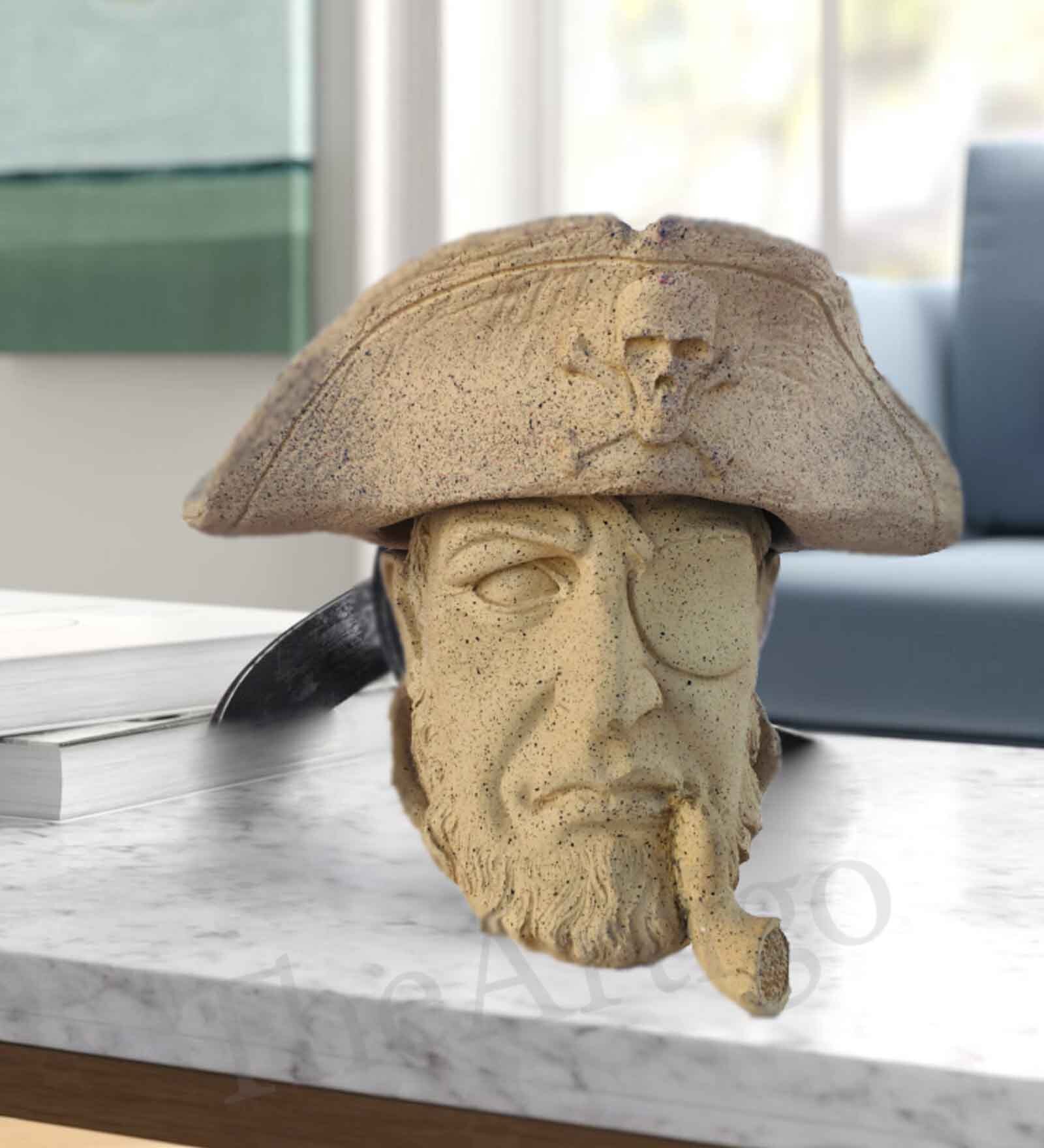 Domin Pirates Brown Polyresin Figurine