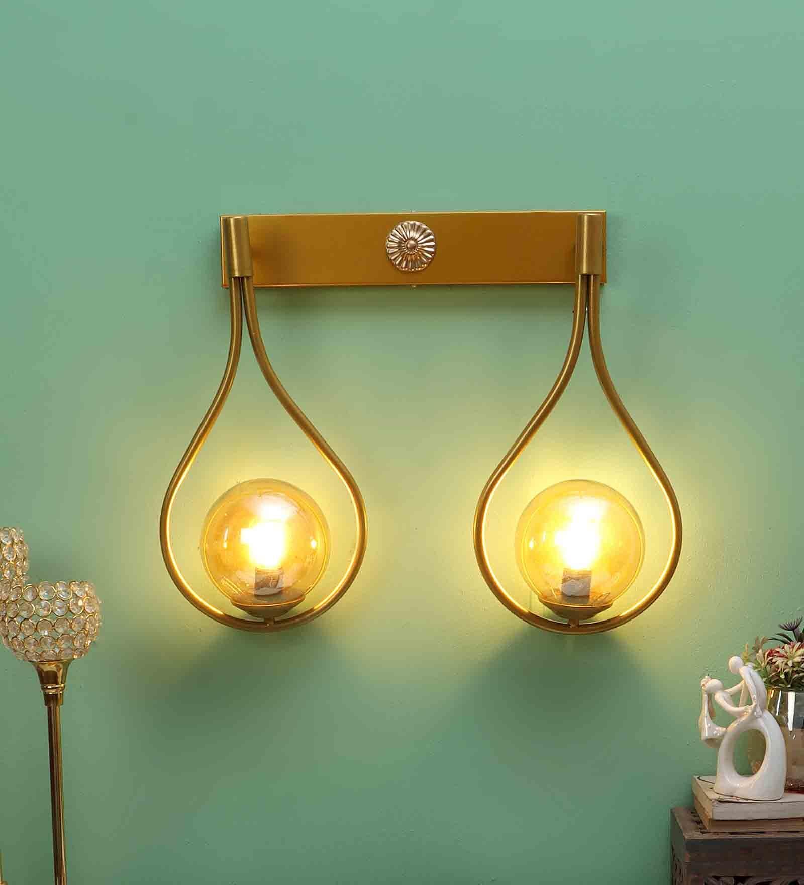 Double Metal Novelty Wall Light (Gold)