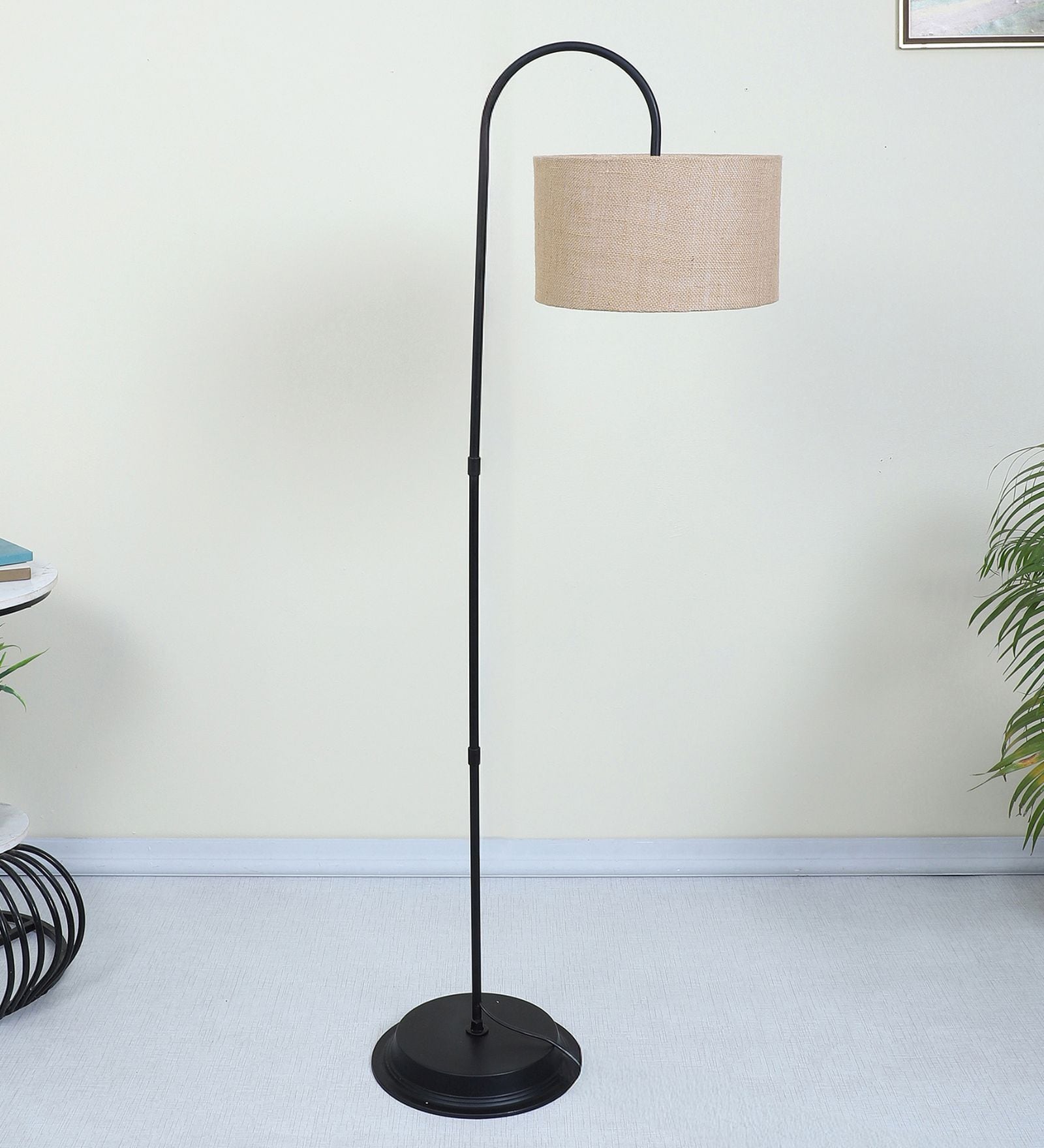 Downlighter Modern Black Iron Base Floor Lamps Beigh Jute Shade
