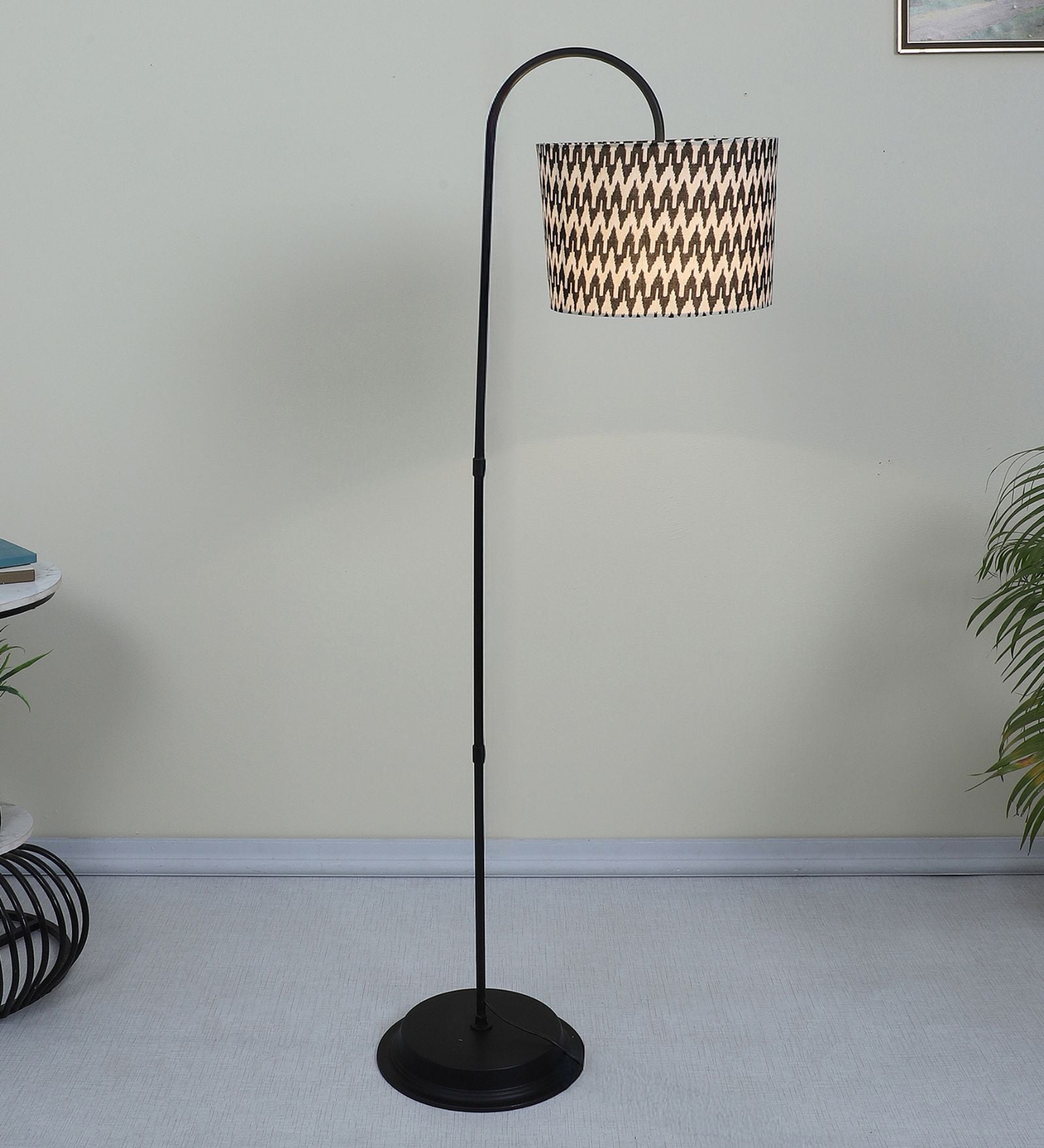 Downlighter Modern Black Iron Base Floor Lamps Chevron Print Satin Shade