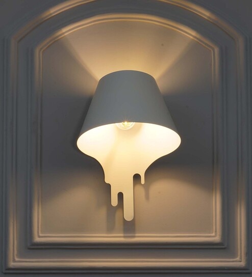 Dripora Modern White Wall Light With Abstract Drip Design Decorative Powder Coated Metal Wall Lamp For Bedroom, Living Room & Hallway (E27 Compatible)