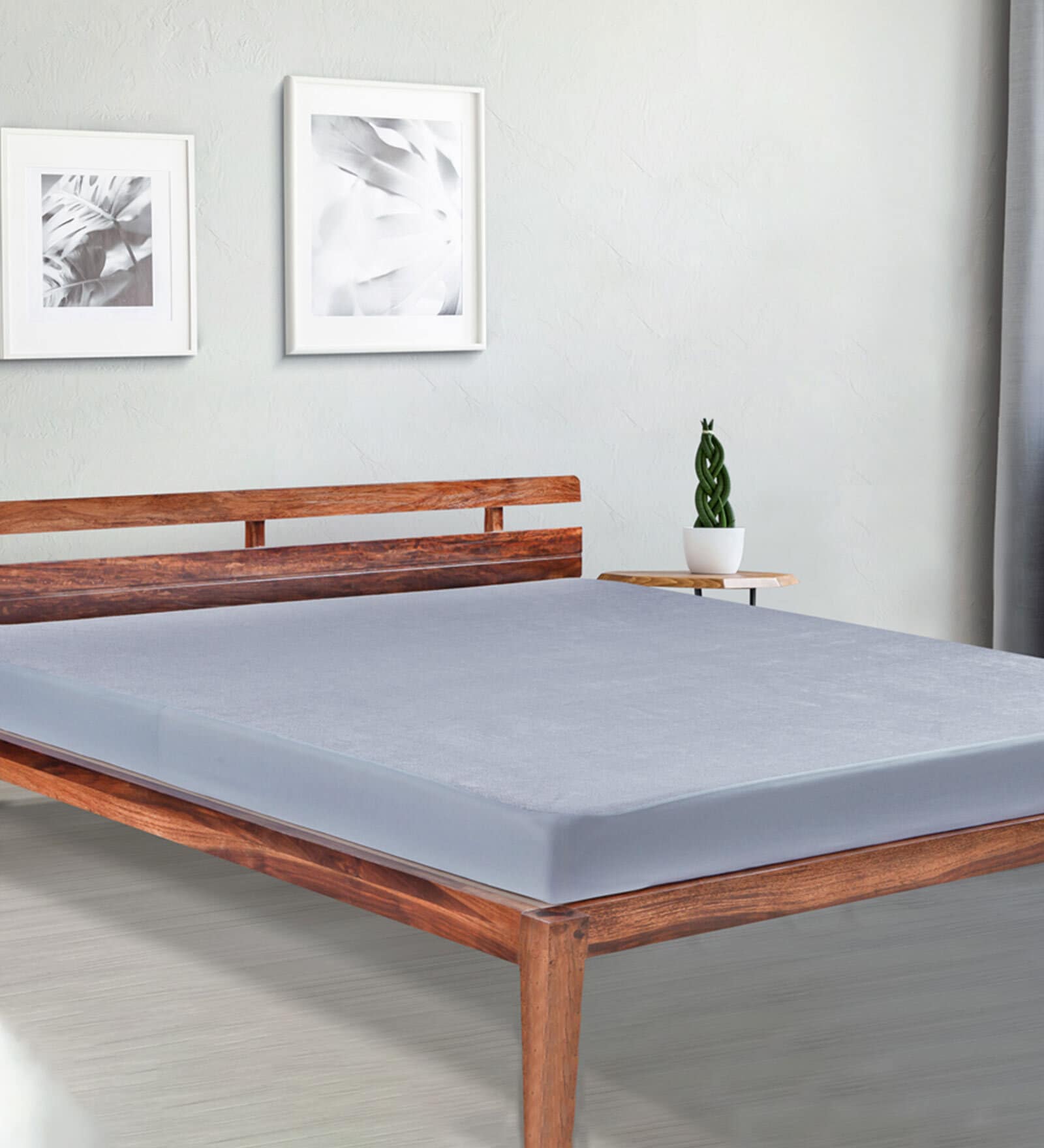 Duro Safe (78x48) Cotton  Queen Size Mattress Protector in White Colour