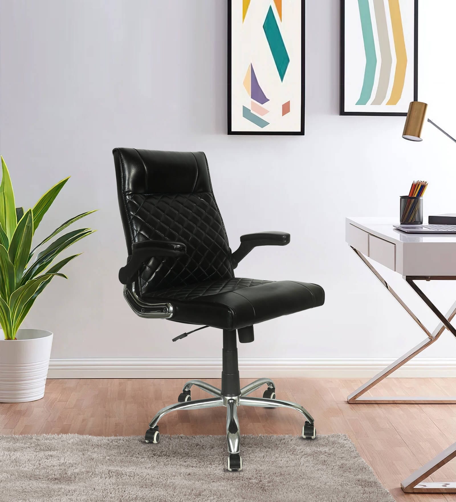 Dynaglide Leatherette Executive Chair in Black Colour Dynaglide Leatherette Executive Chair in Black Colour