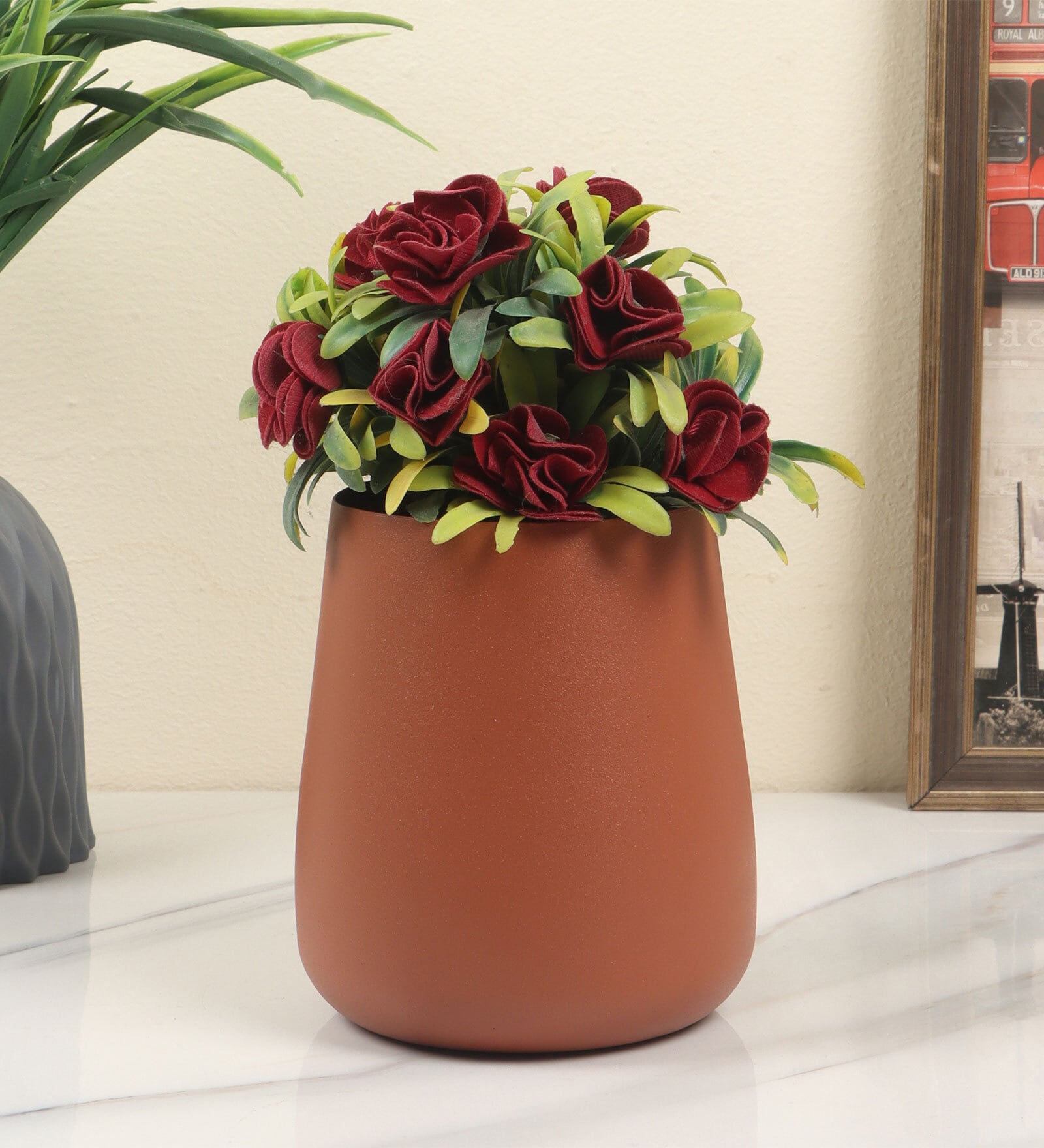 Earthen Metal Flower Pot