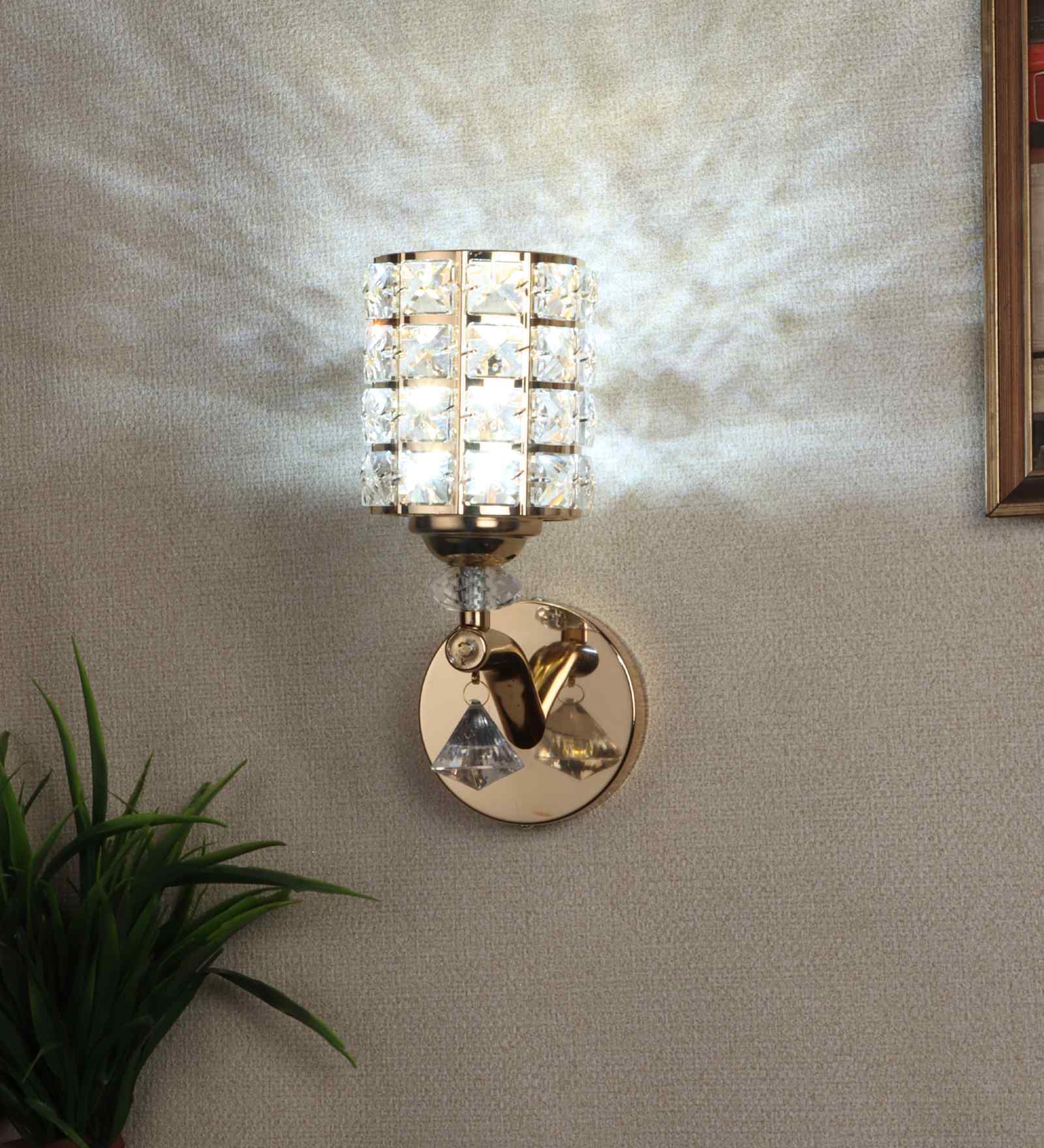 Elara Gold Iron Wall Light | Inbuilt LED | without Bulb | Eliante