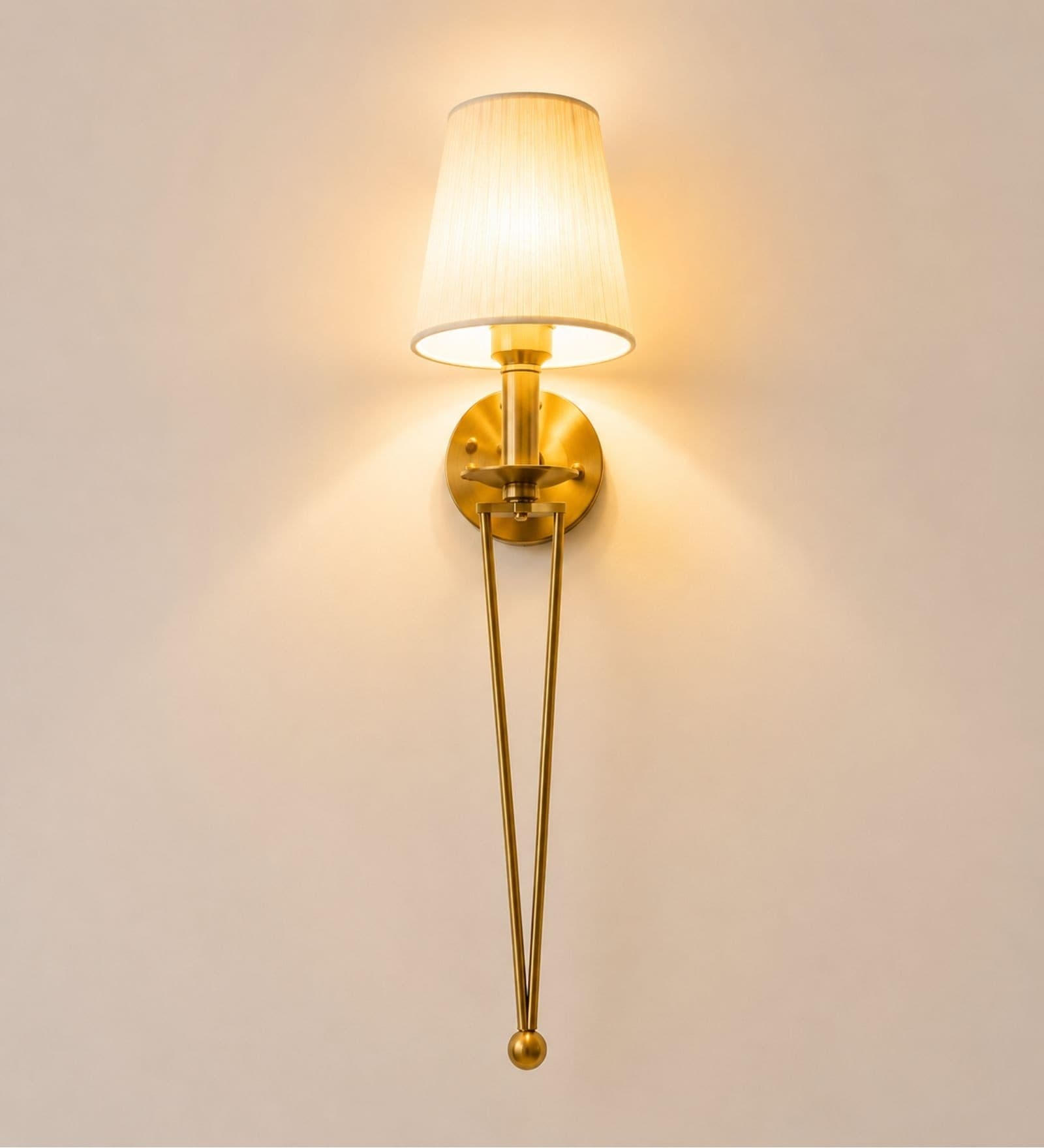 Elegant Gold Long-Arm Wall Light with Fabric Shade