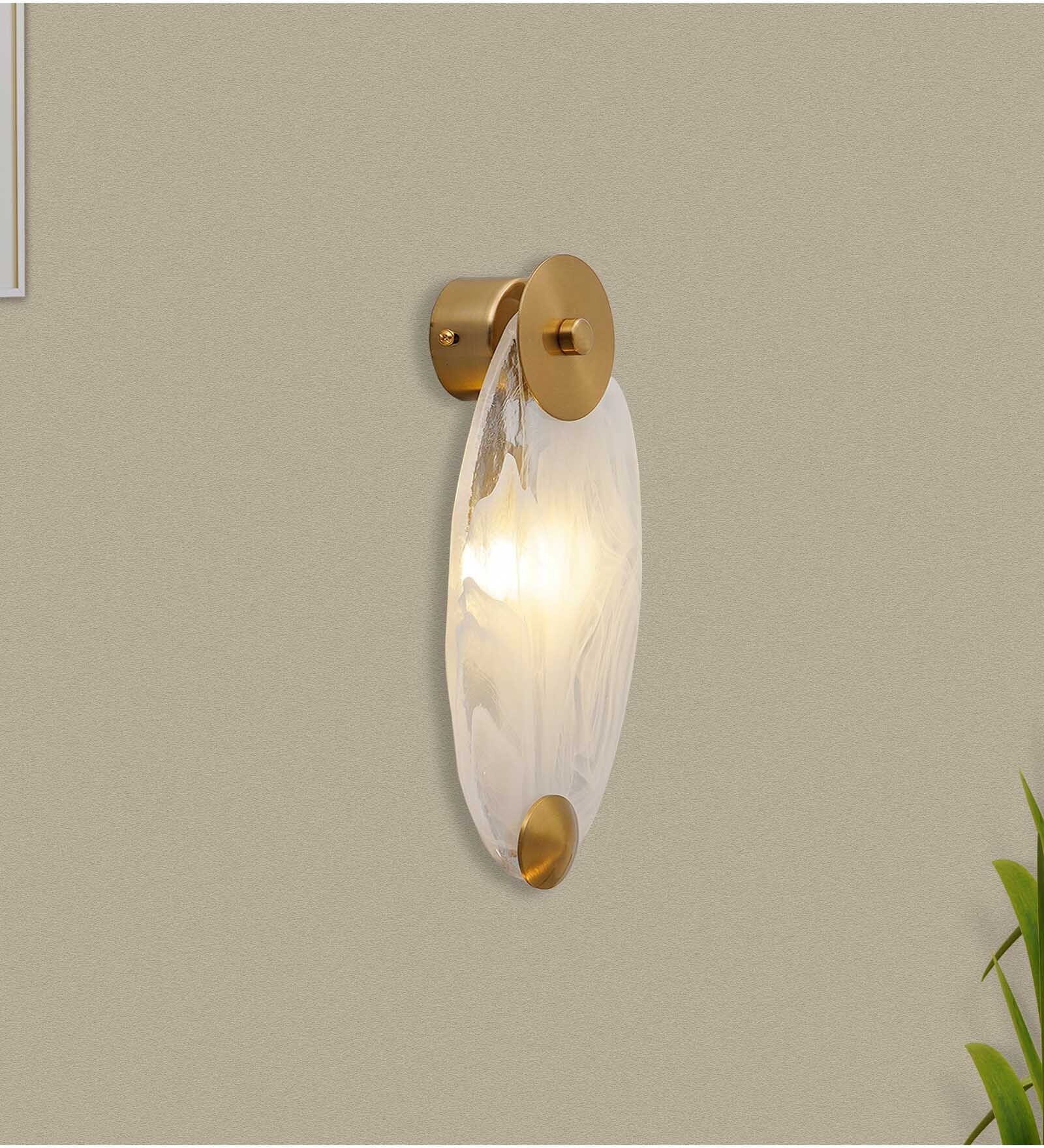Erika Metal Novelty Wall Light (Gold)