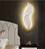 Elegant Feather Design LED Wall Light