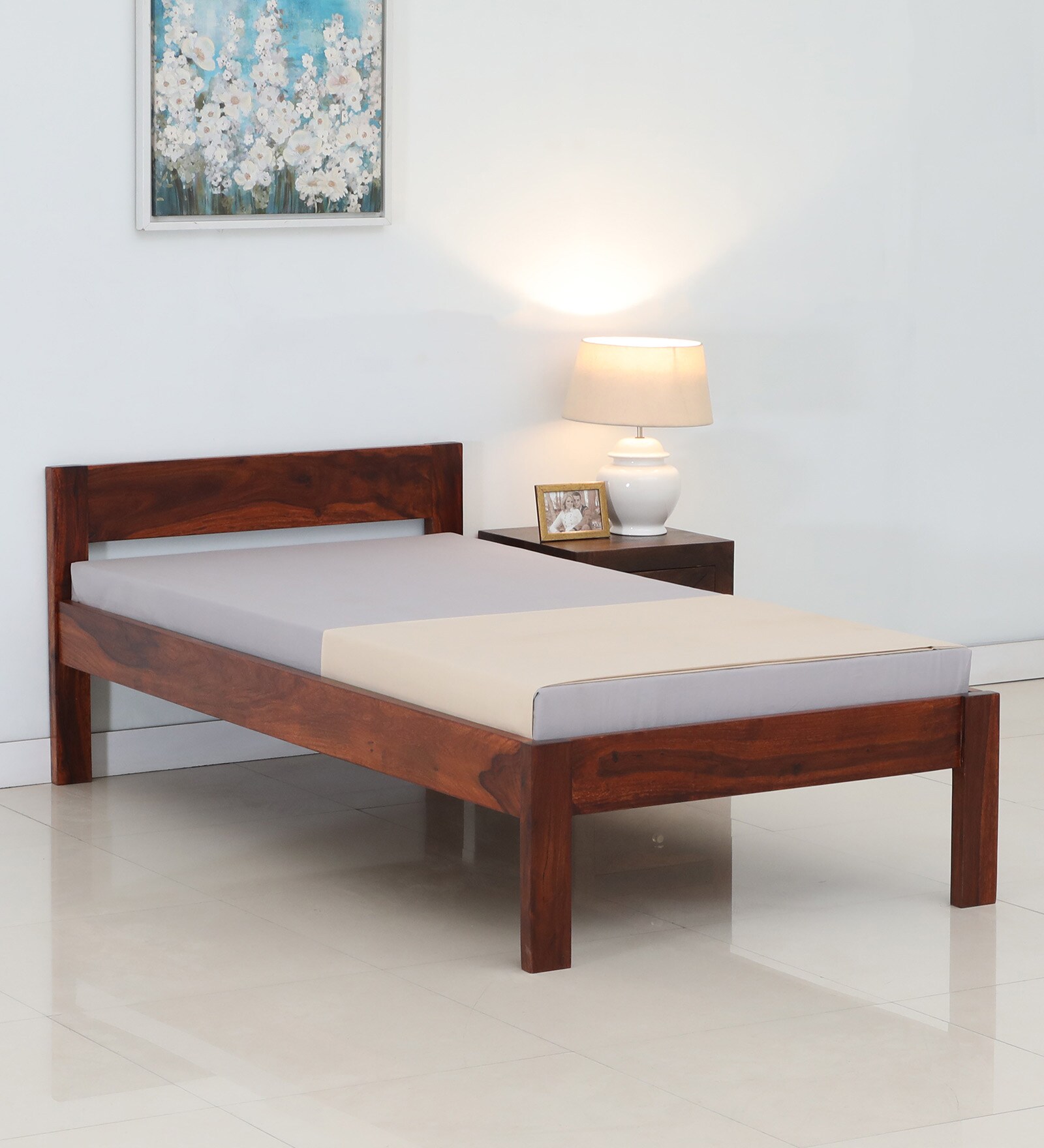Enkel Sheesham Wood Single Bed in Scratch Resistant Honey Oak Finish