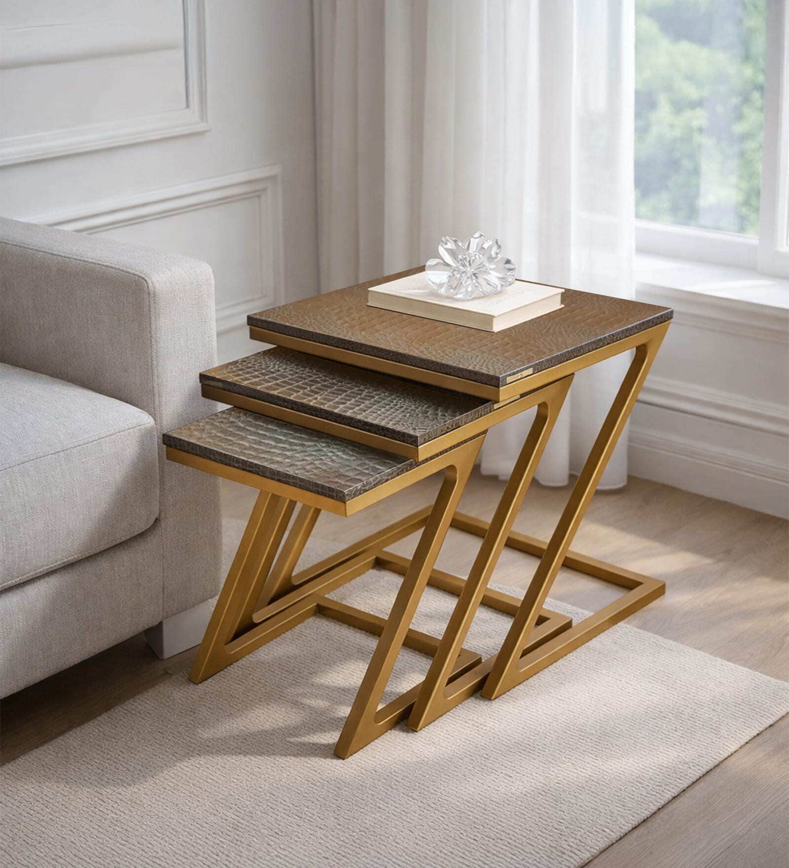 Fait Nesting Table In Brown Colour (Set of 3)