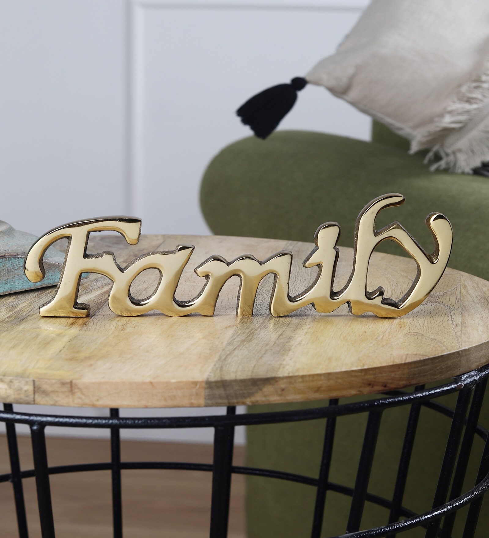 Family Gold Aluminium Showpiece