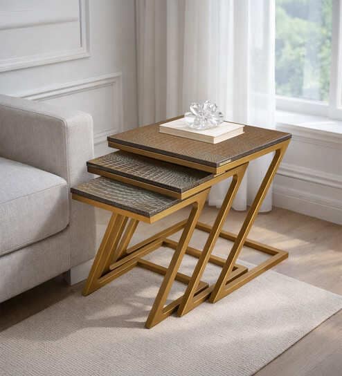 Fait Nesting Table In Brown Colour (Set of 3)