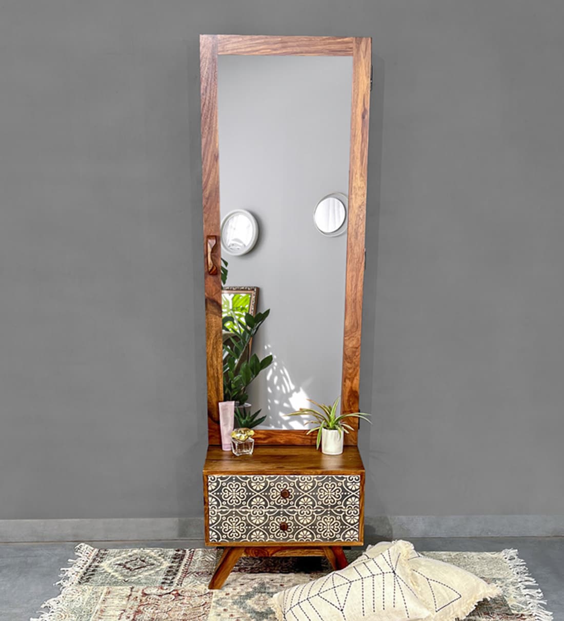 Denmark Solid Wood Dressing Table With Wall Hang Mirror