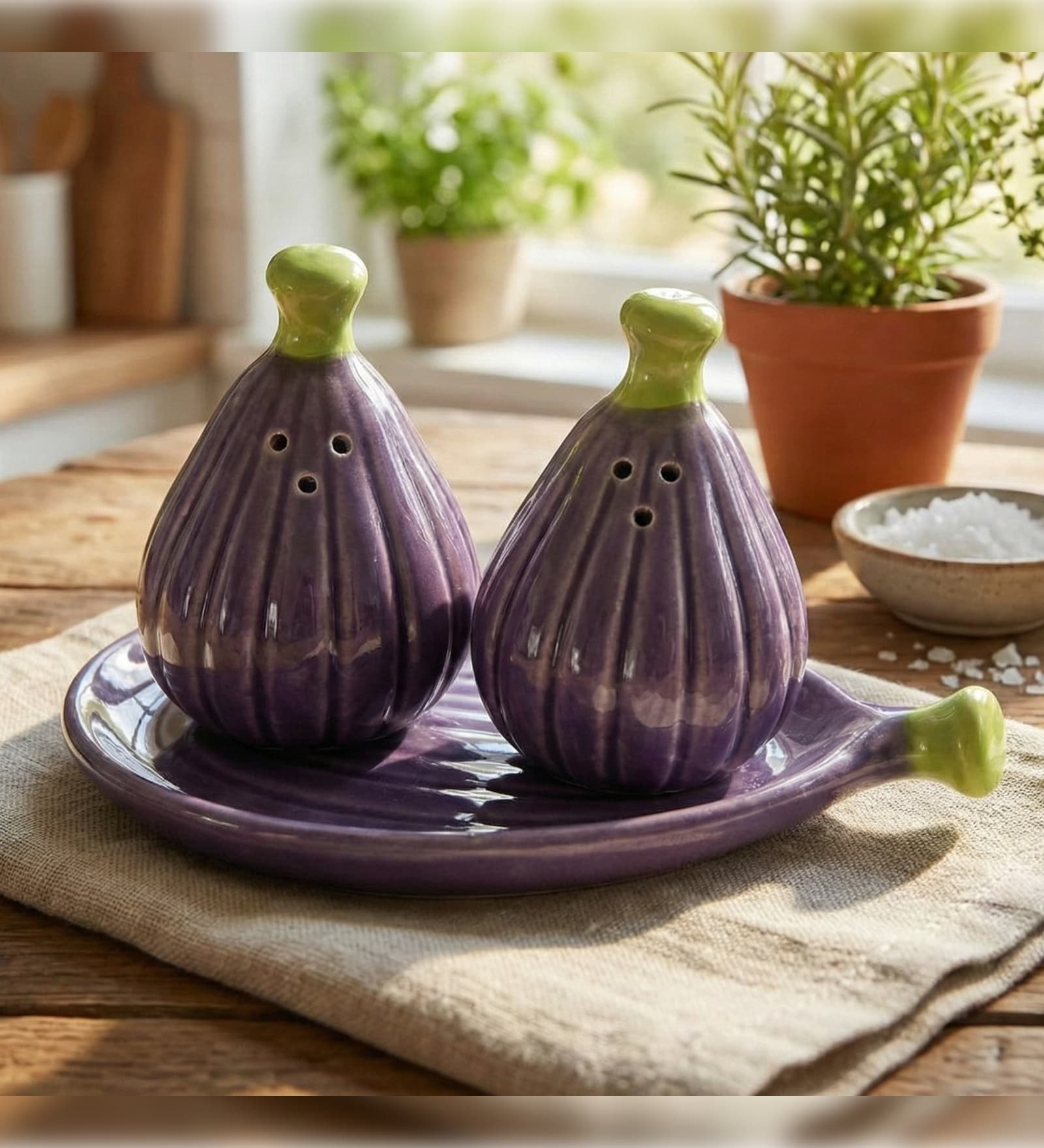 Fig Shaped Salt And Pepper Set