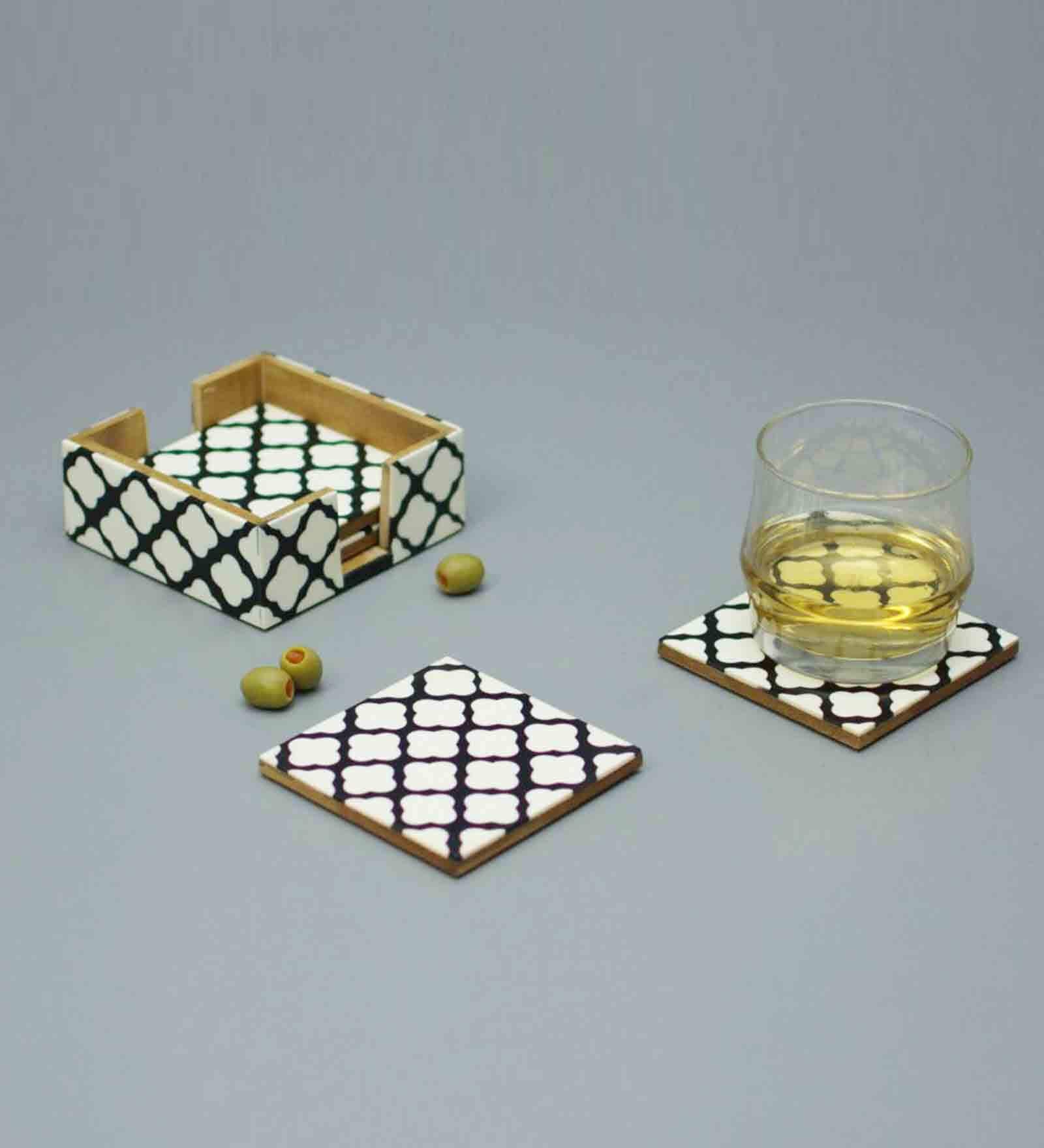 Finch Unbreakable (Set of 4) Engineered Wood Coaster with Holder