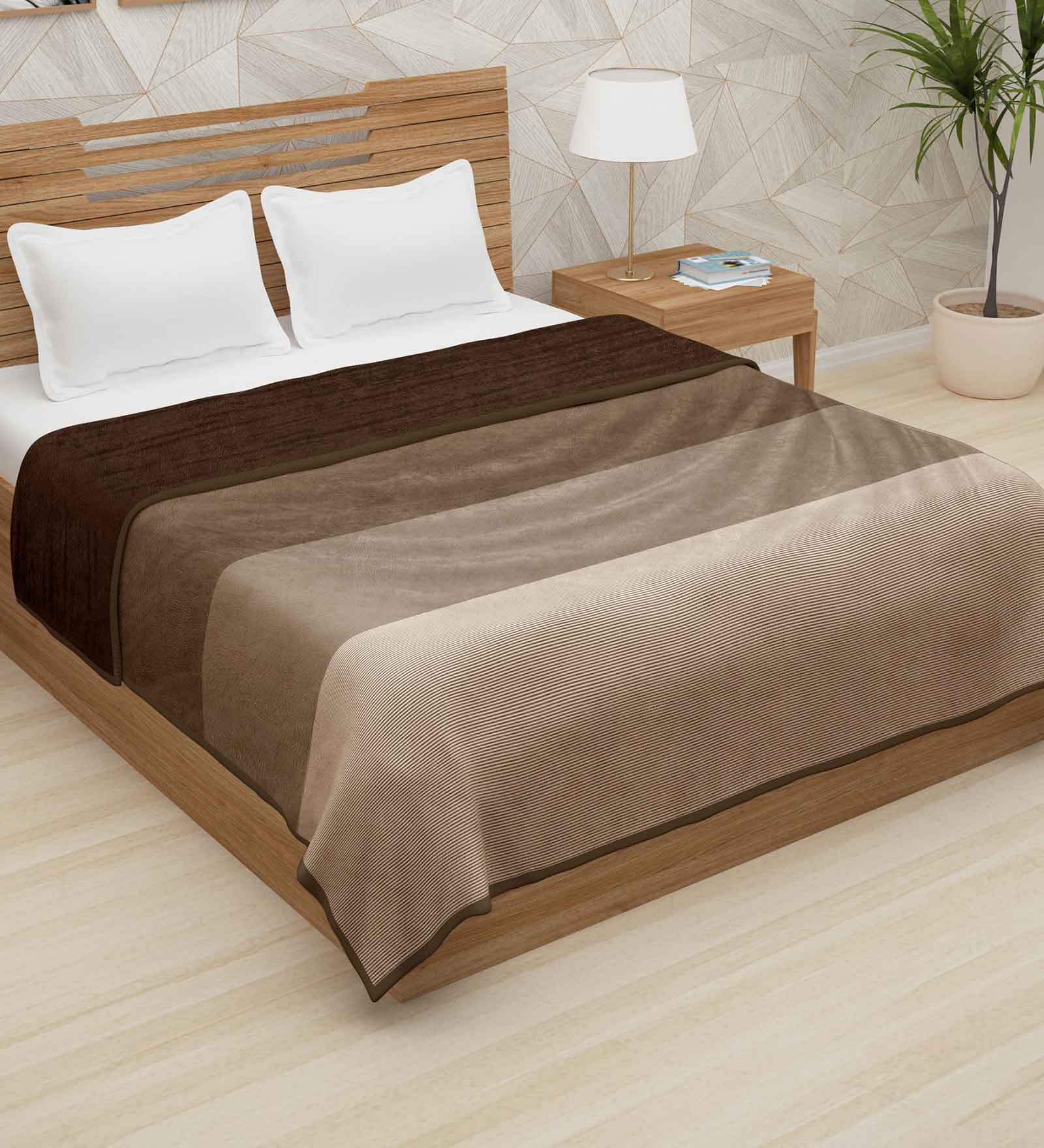 Brown Polyester 400 GSM Double Bed Room Temperature Blanket