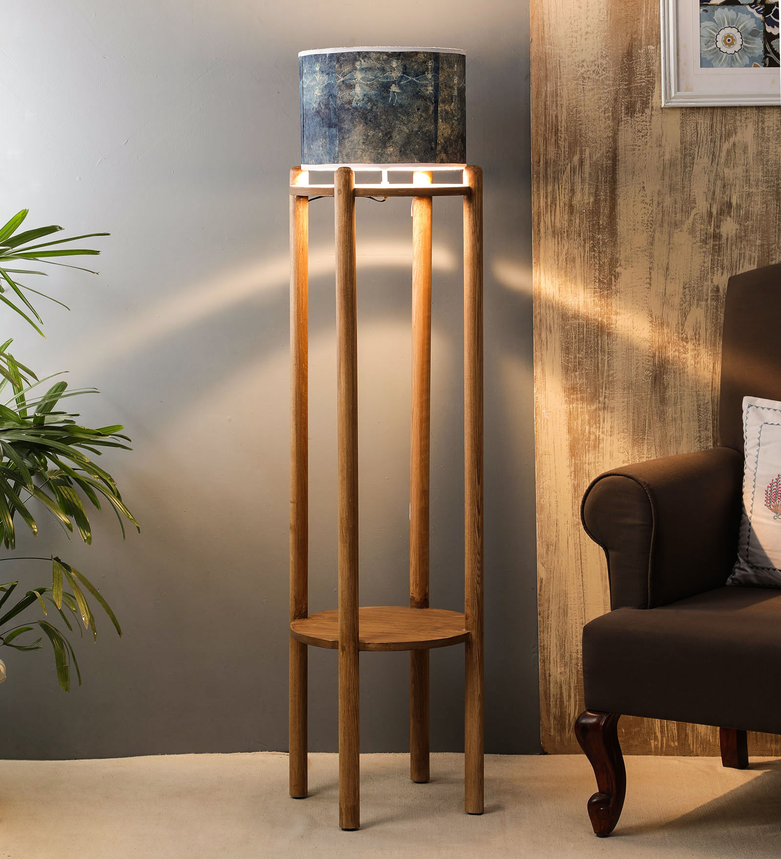 Casacraft floor outlet lamps