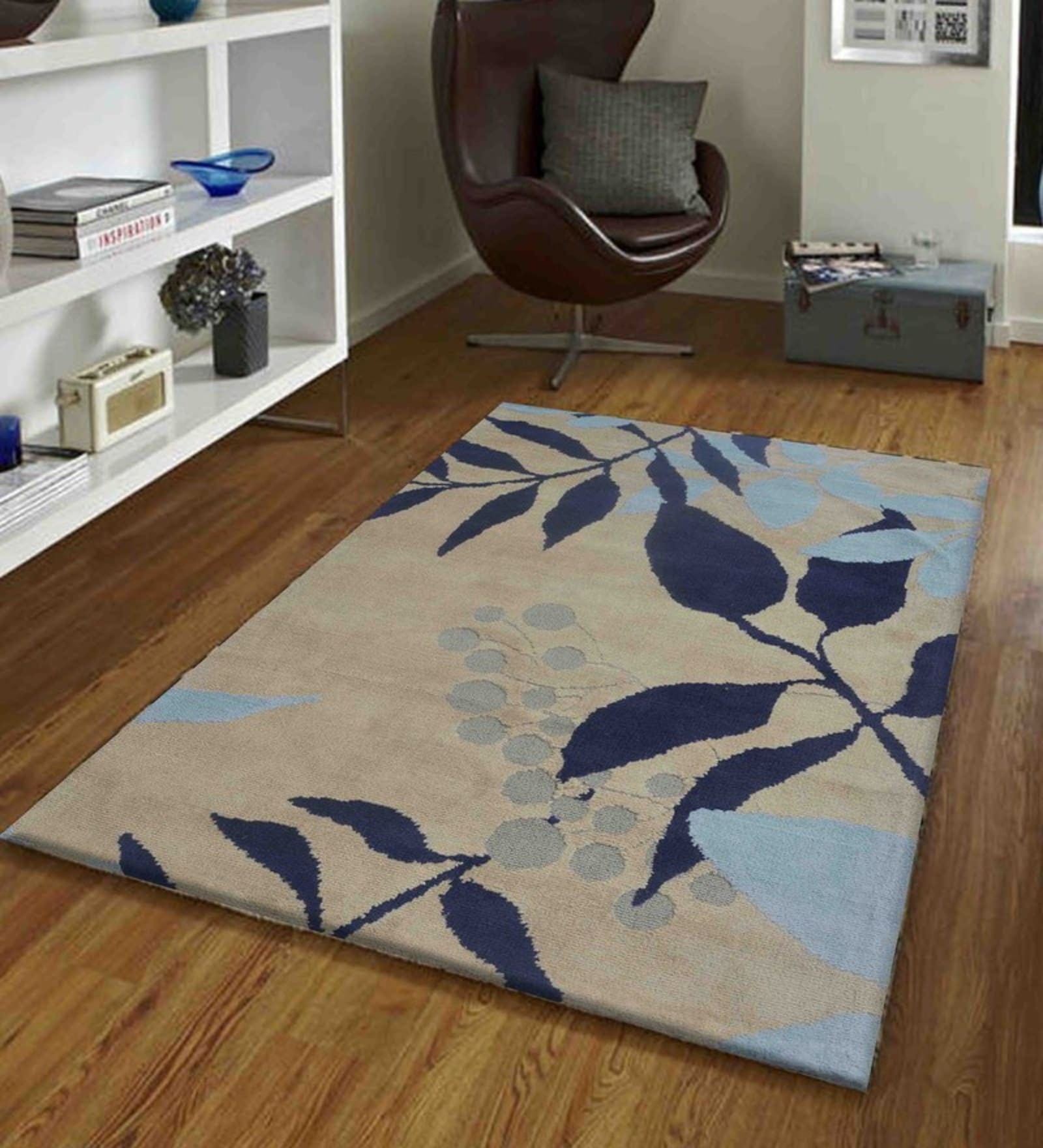 Blue Floral Polyester 5 ft x 7 ft Hand Tufted Carpet
