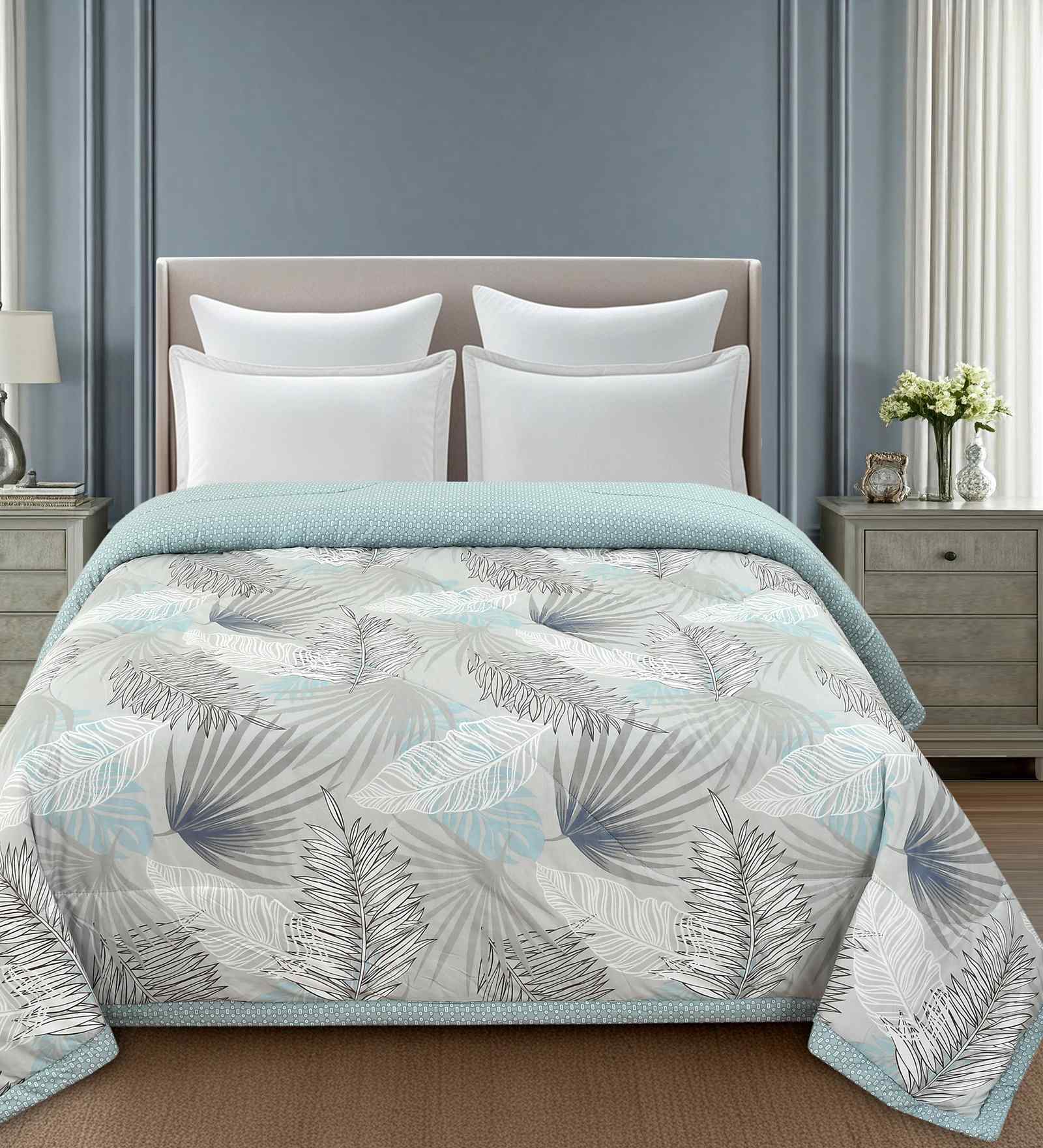 Florida 180 GSM Geometric Reversible All Season AC Comforter / Blanket / Quilt (Blue, 220x240 CM)
