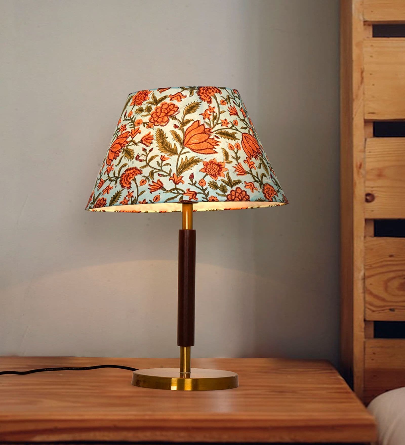 Flower Print Metal Base Table Lamp
