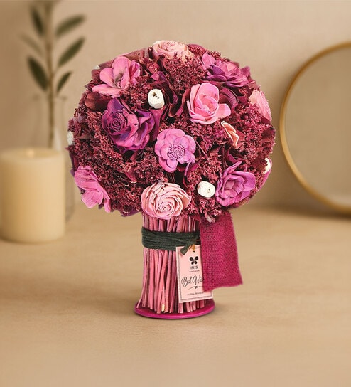 Floral Bouquet- Dry Flower Bouquet, Natural Material, Fragrance With Top Up Spray Bottle.