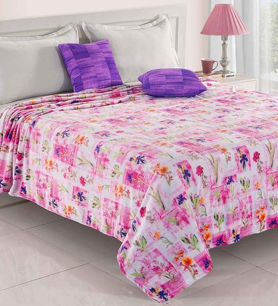 pepperfry blankets