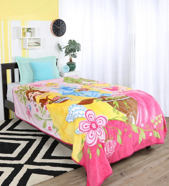 pepperfry blankets