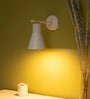 Float Aricolo White Matt Metal Wall Light