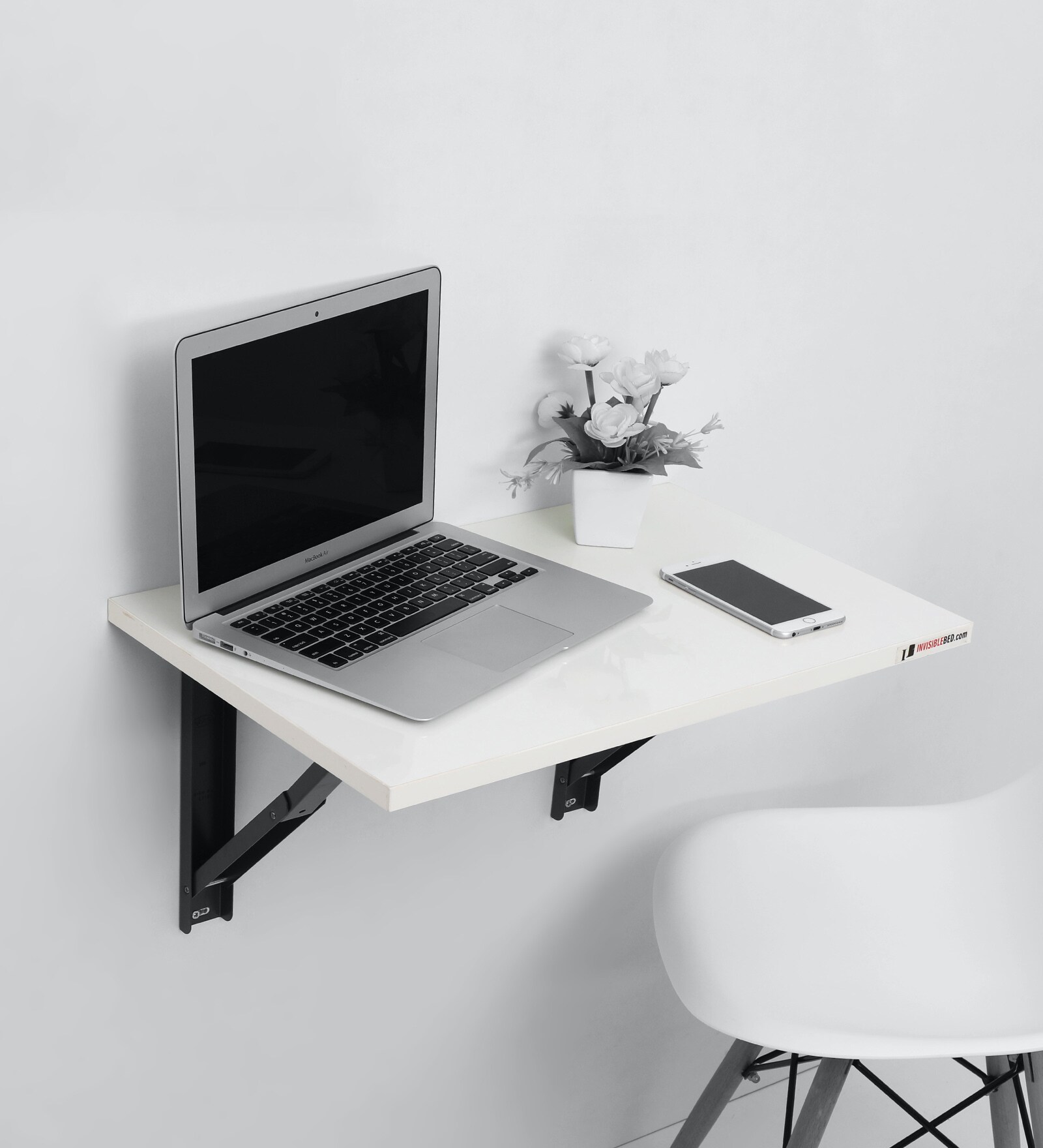 Logan Wall Mounted Table in Glossy White Finish Logan Wall Mounted Table in Glossy White Finish
