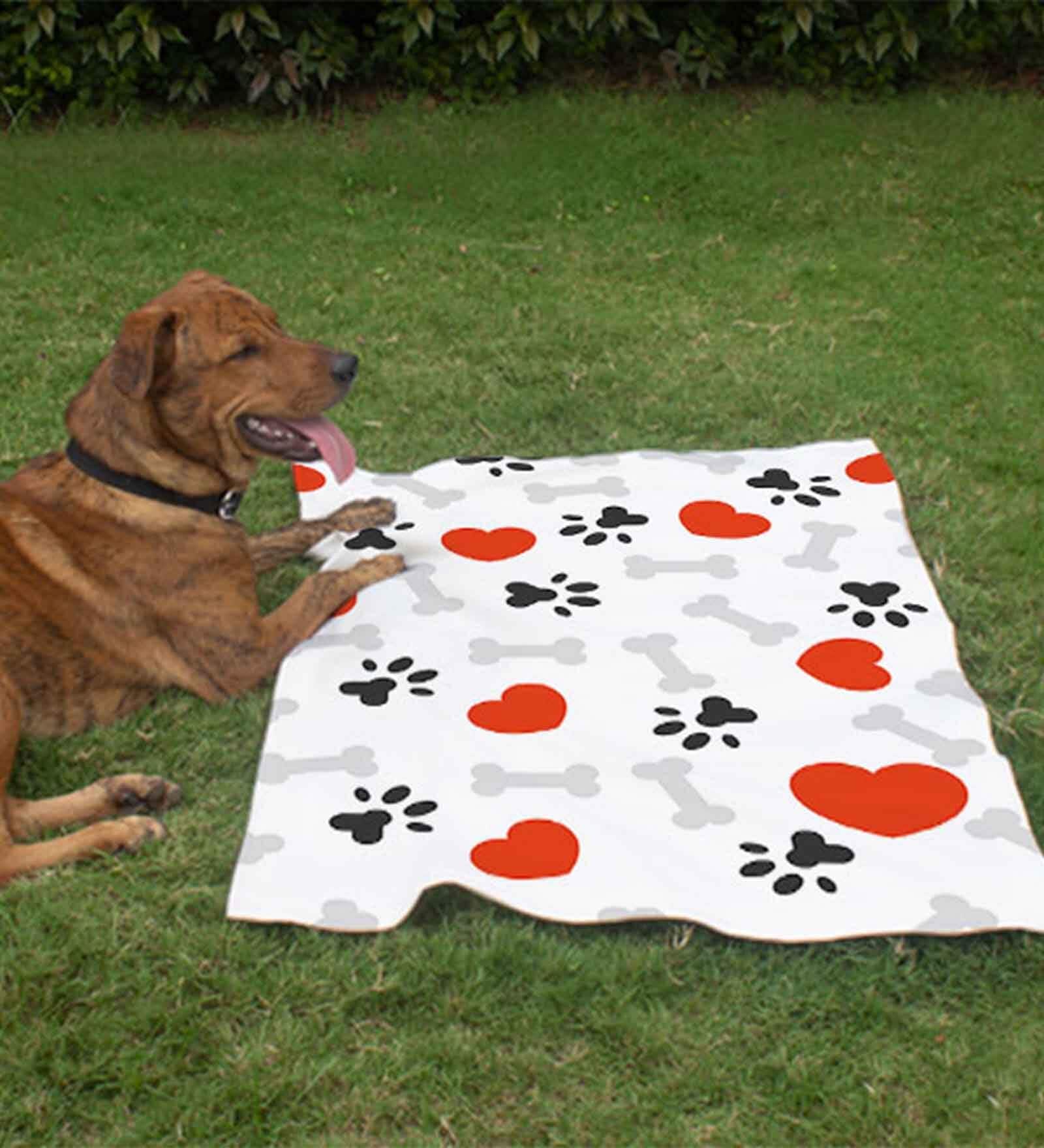 Buy Footprint Small White & Red Fabric Dog Blanket at 16 OFF by Right