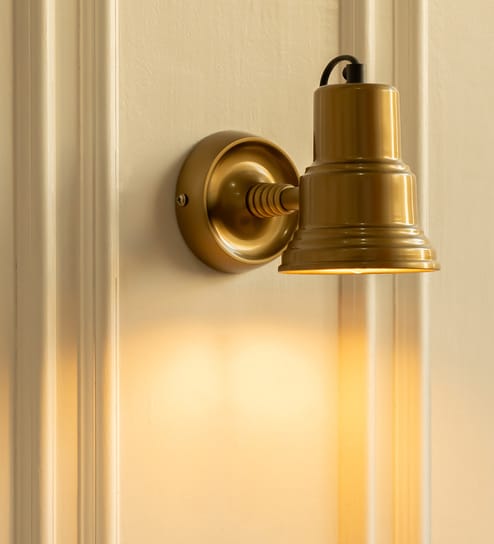 Focus Reading Wall Light Brass Antique Finish with Rotation Adjustment Pack of 1