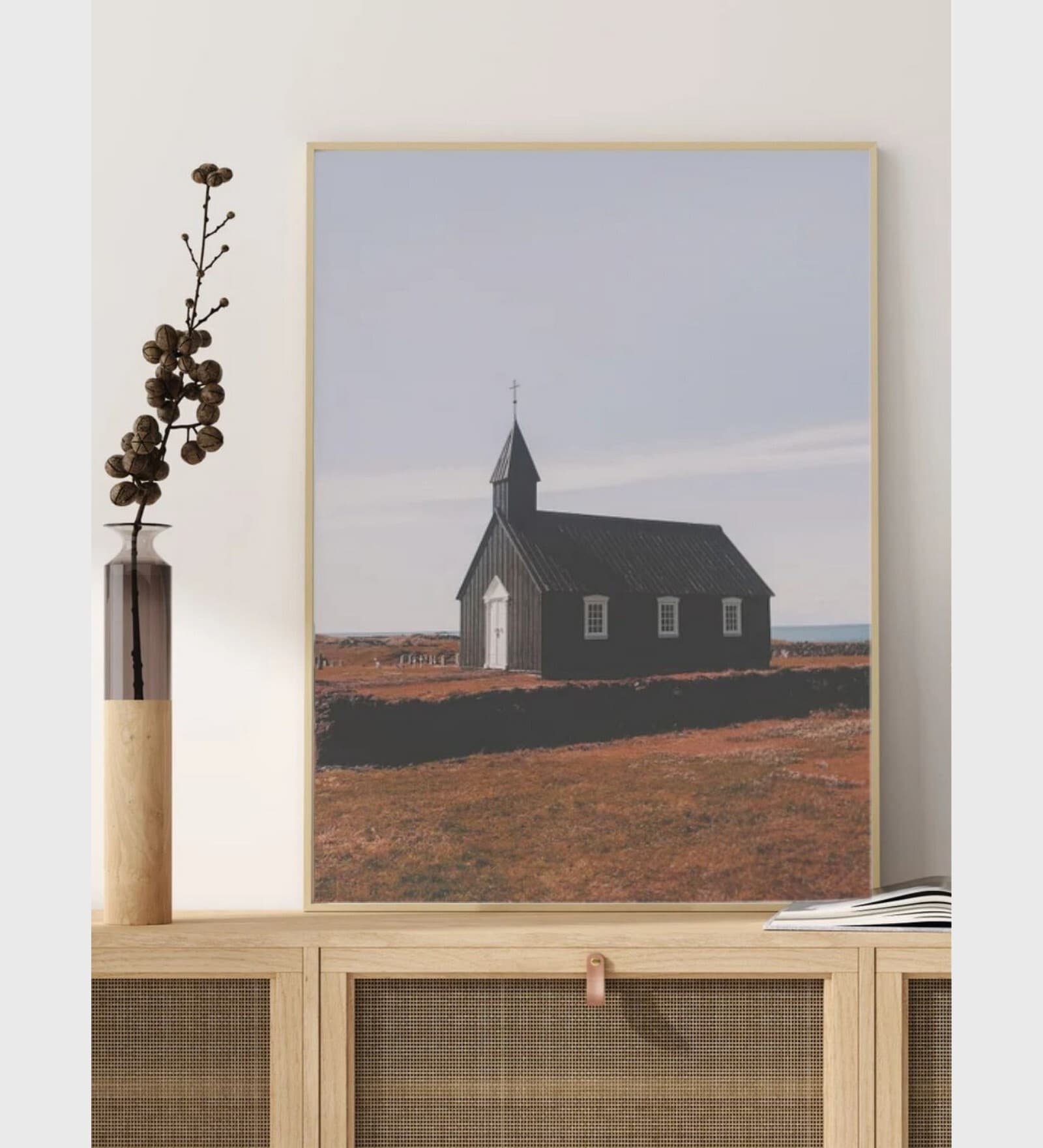 Frame Iceland Farmhouse