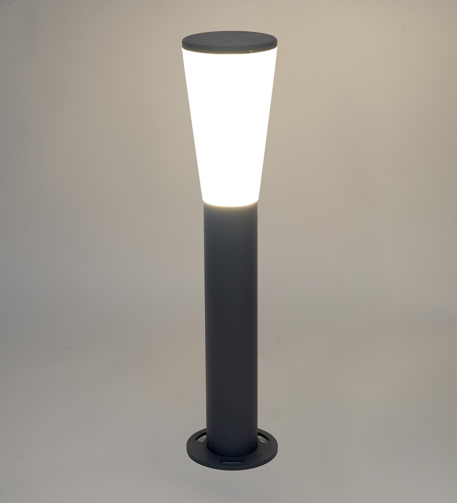 Gada Integrated LED Metal Outdoor Bollard Light (Black & White)