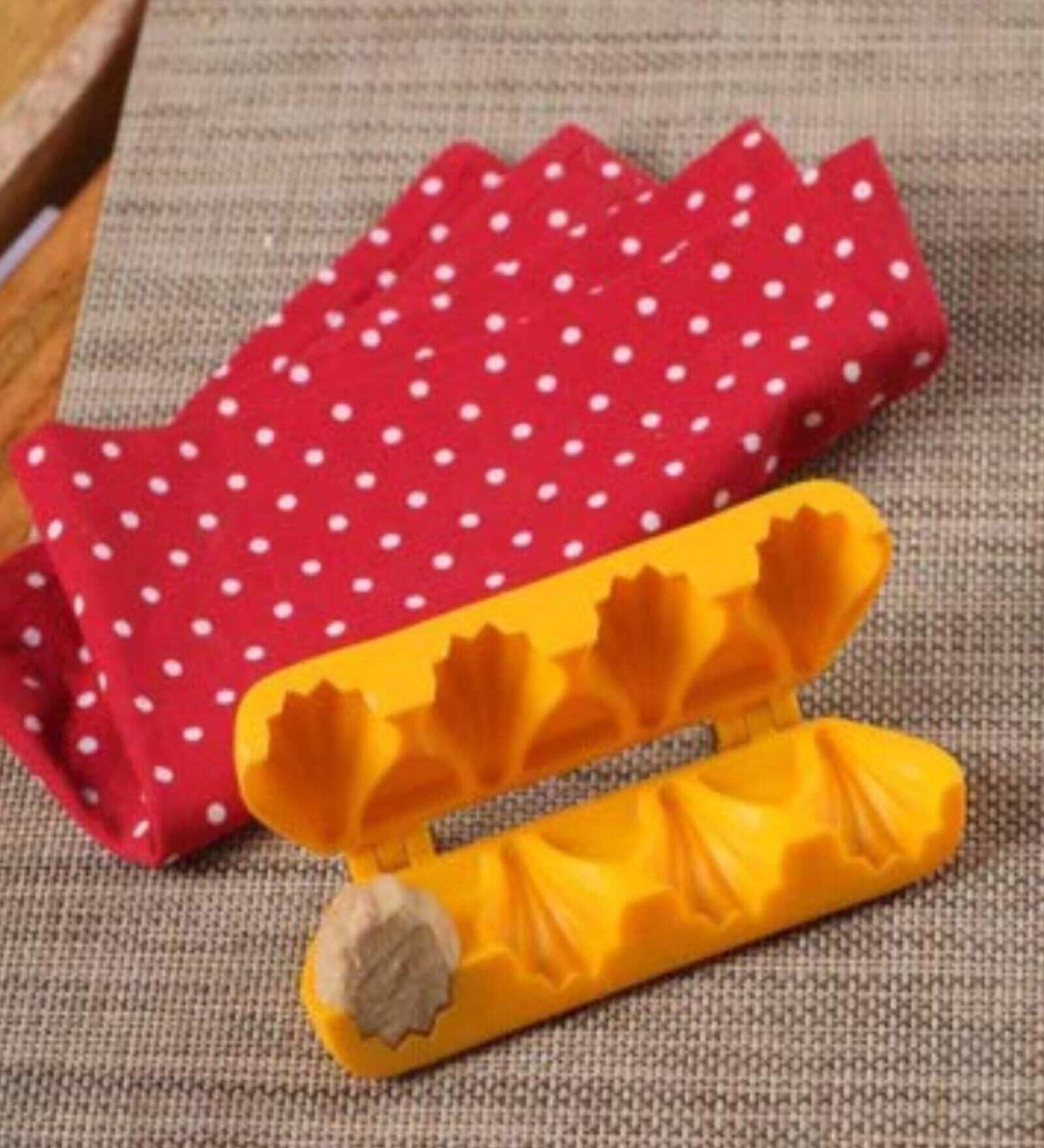 Ganpati Sweet Mithai Chocolate Sancha Modak Patti Mould with Ladoo Patti Mould, Plastic