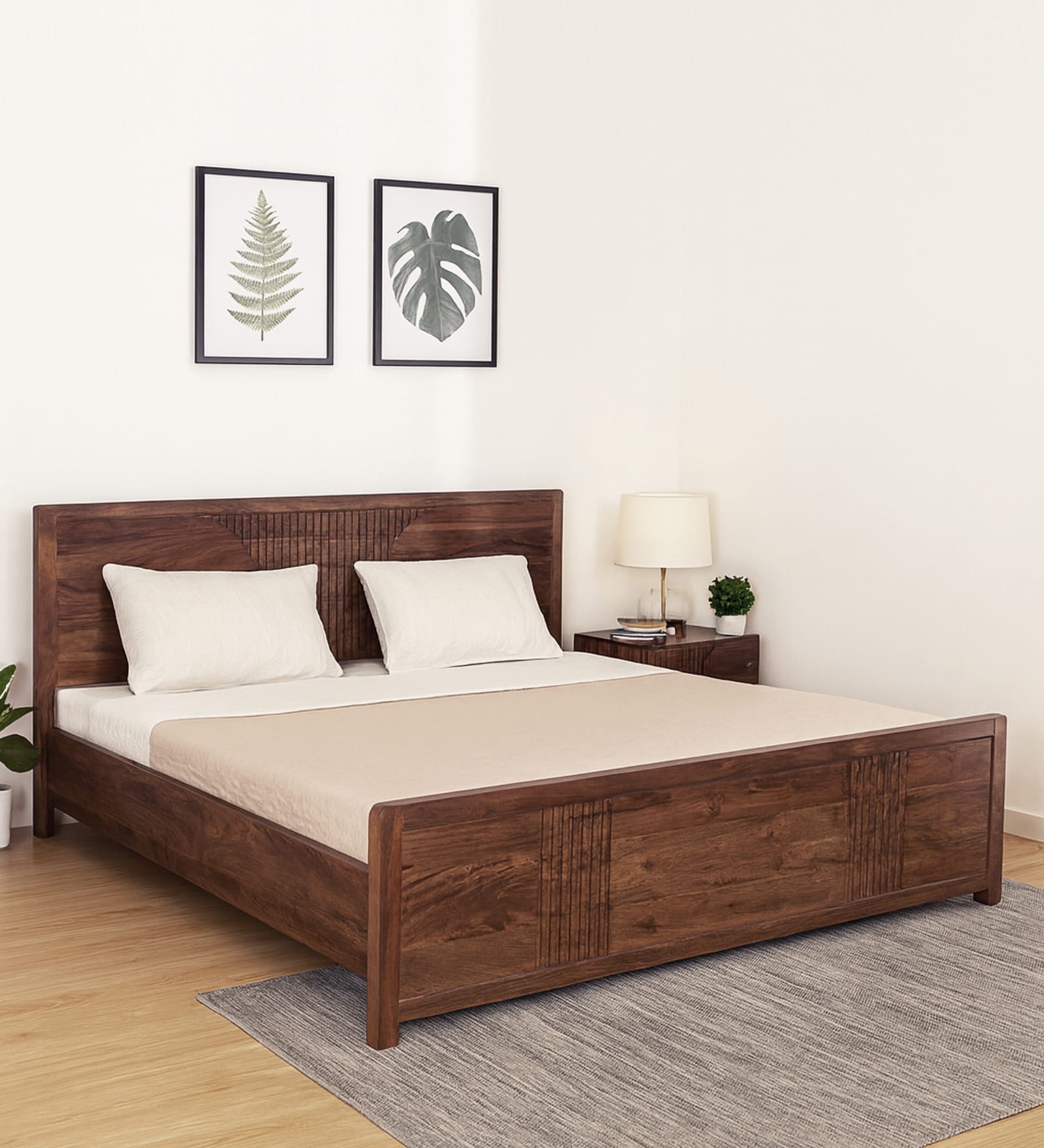 Gardener Solid Wood King Size Bed In Scratch Resistant Rustic Teak Finish