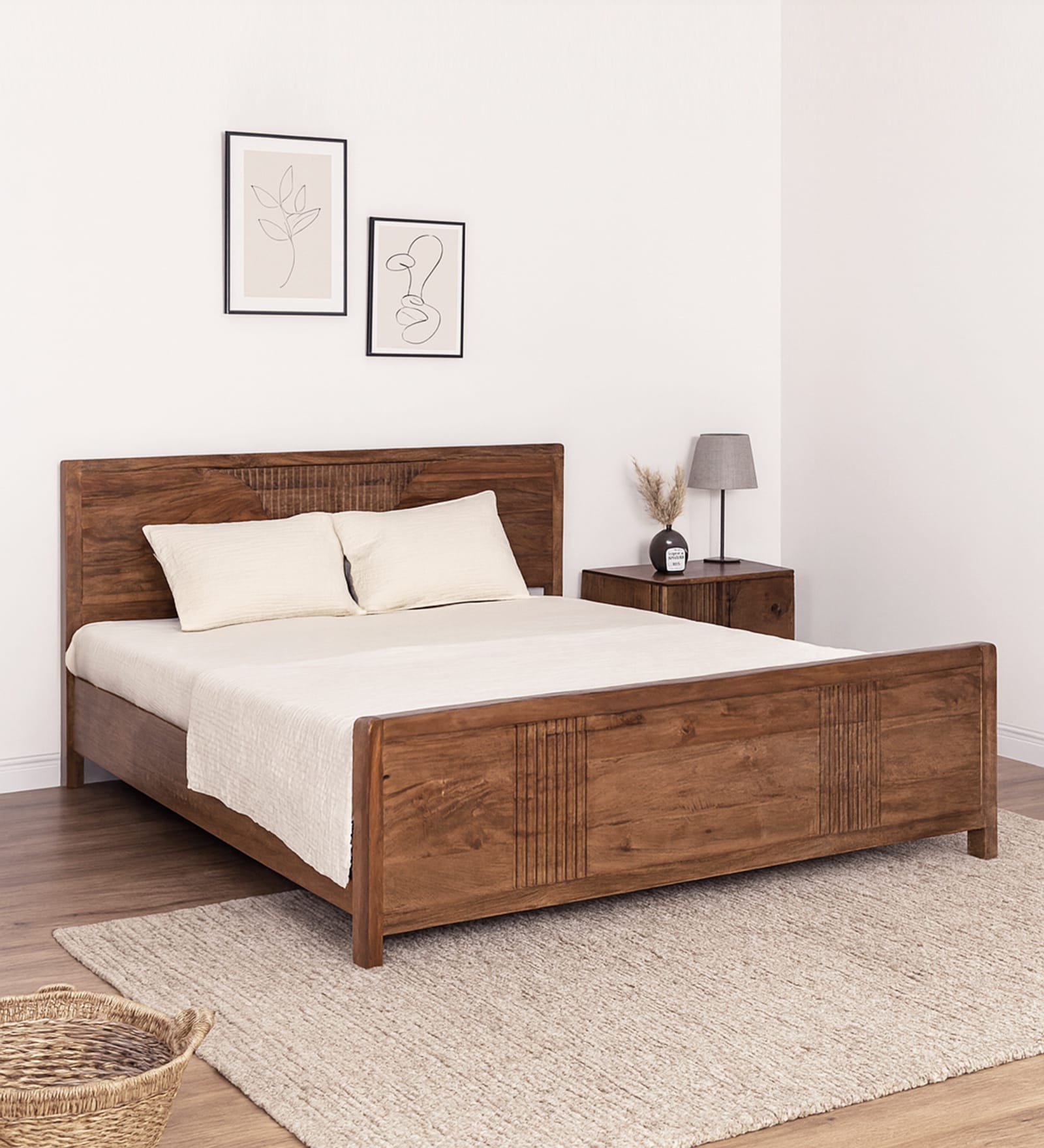 Gardener Solid Wood Queen Size Bed In Scratch Resistant Rustic Teak Finish