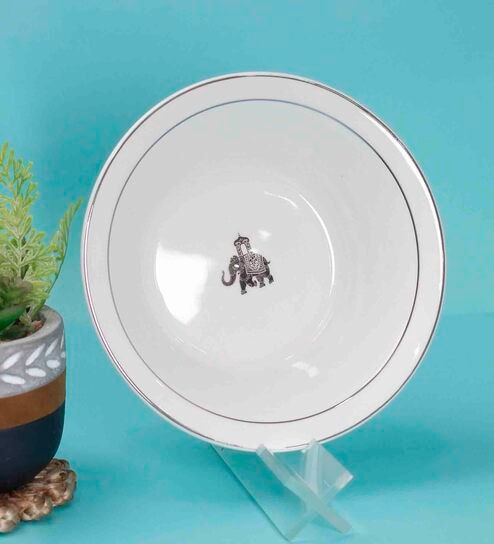 Gaj 580 ml White Porcelain Serving Bowl by Vola