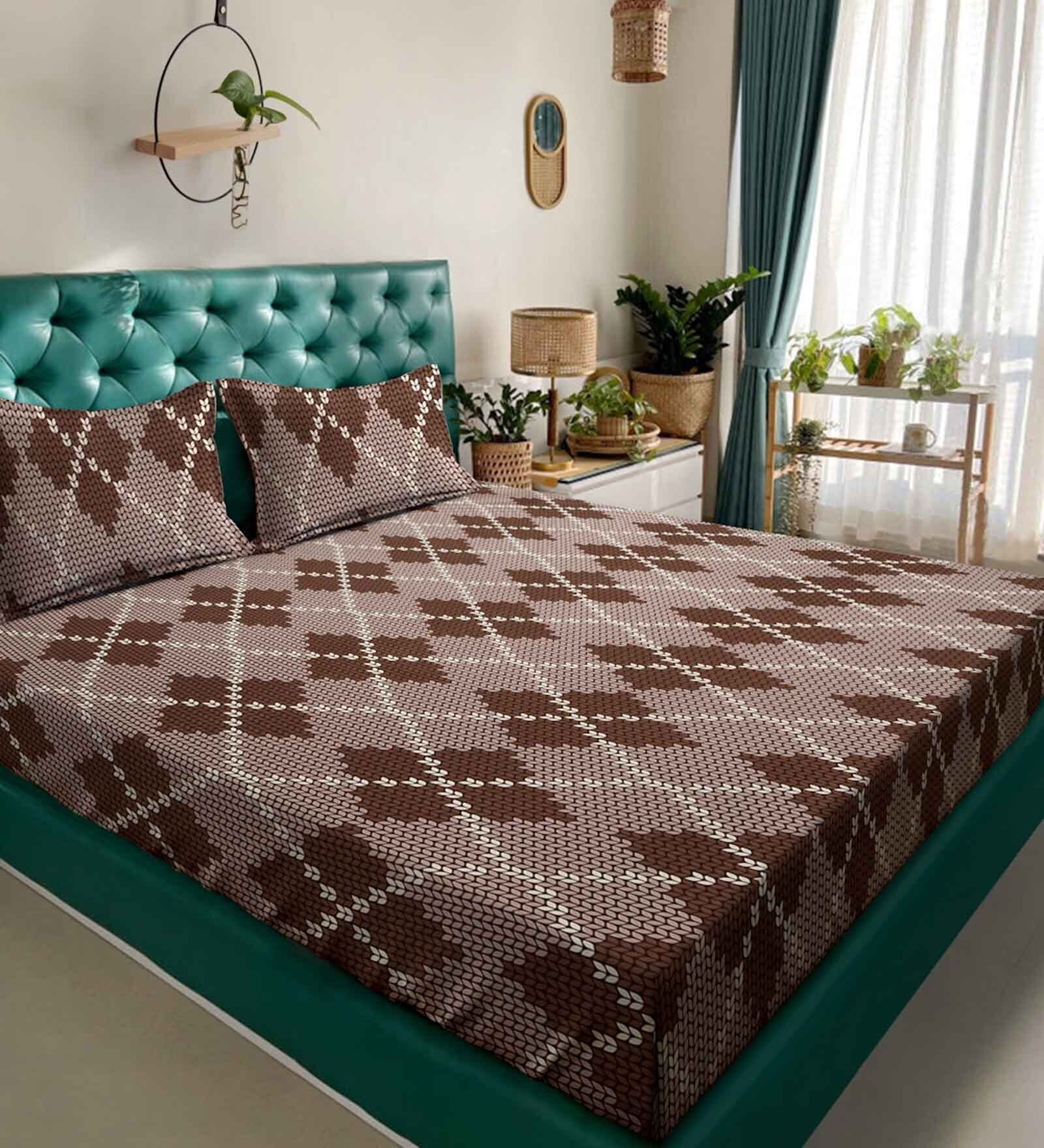 Geometric 300 TC Polycotton King Size Flat Bed Sheet With 2 Pillow Covers