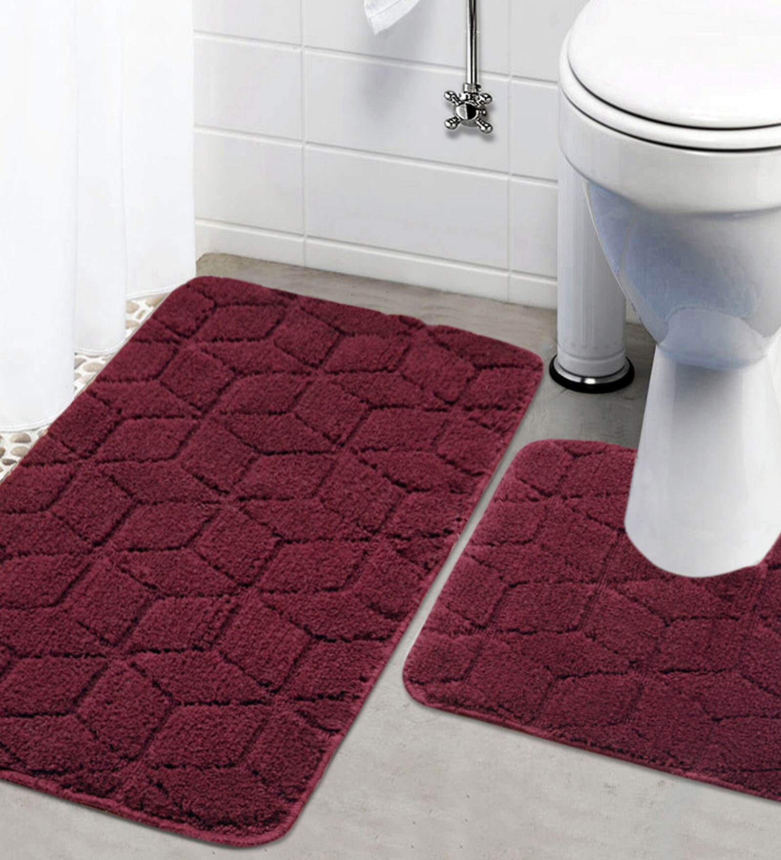 Red Geometric Cotton 32x20 Inches AntiSkid Bath Mats (Set of 2)