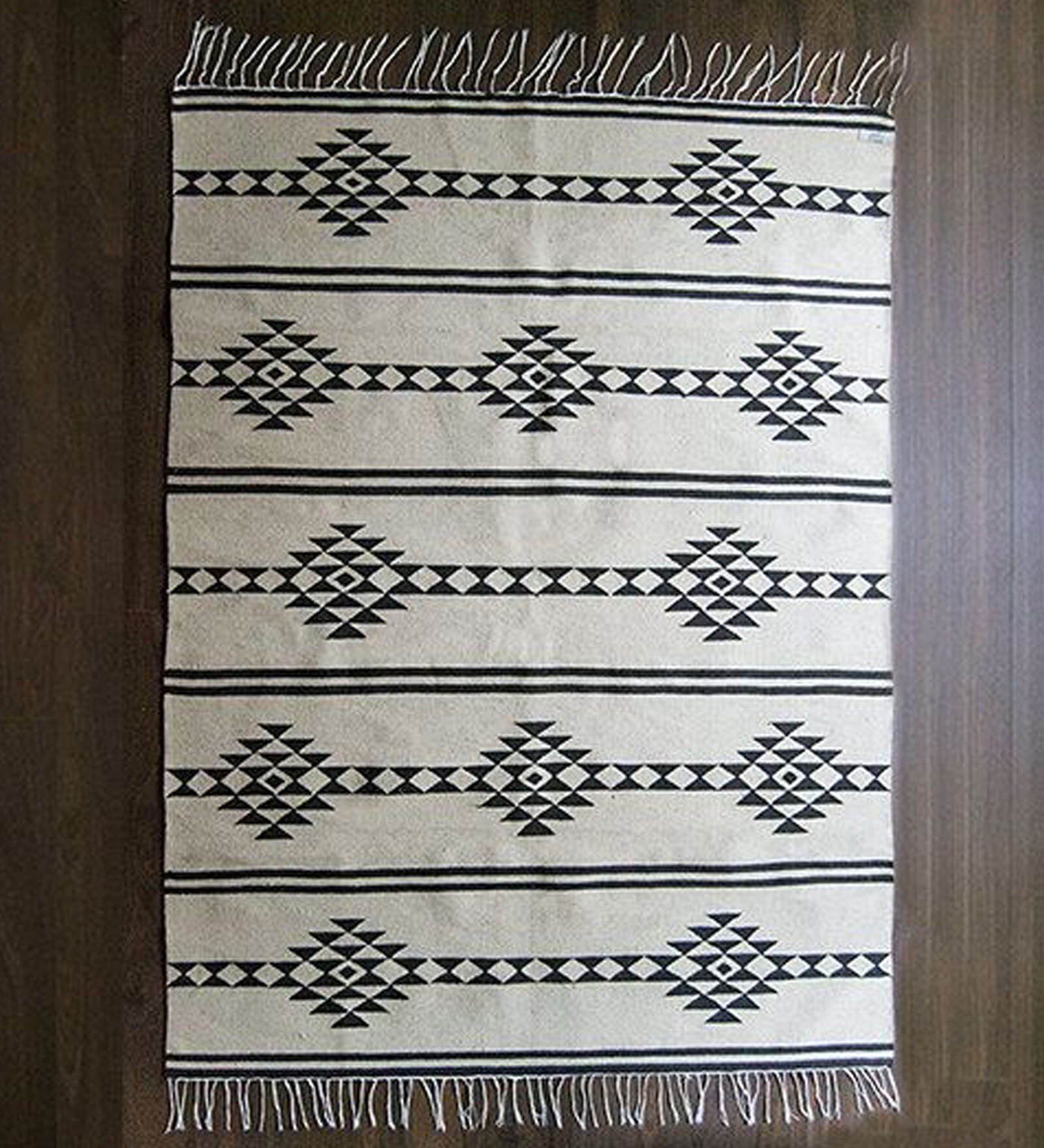 Quippy Kilim Pattern Wool & Cotton Hand Tufted 3 X 5 Feet Carpet