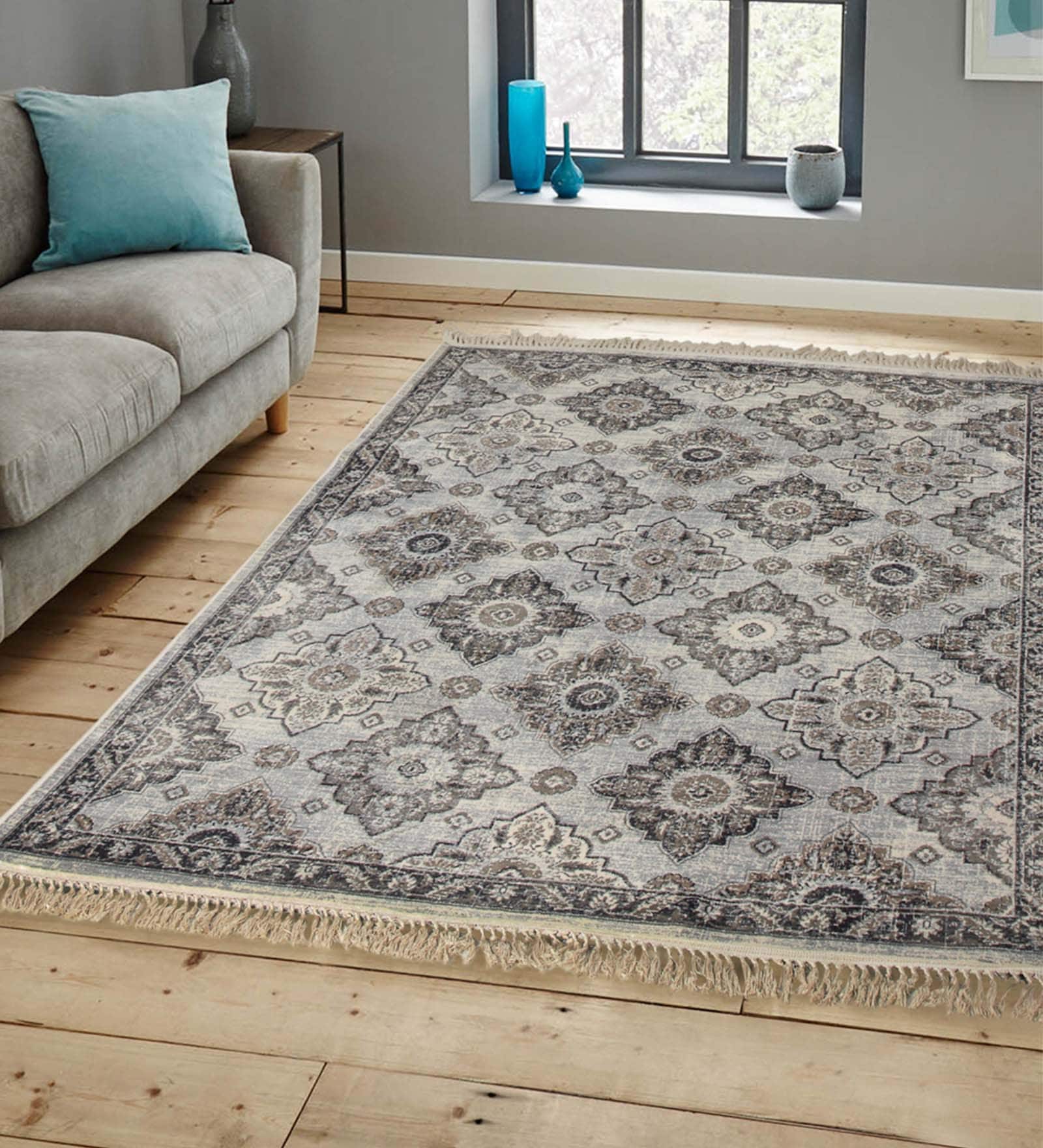 Grey Persian Viscose 5 ft x 7 ft Machine Made Carpet